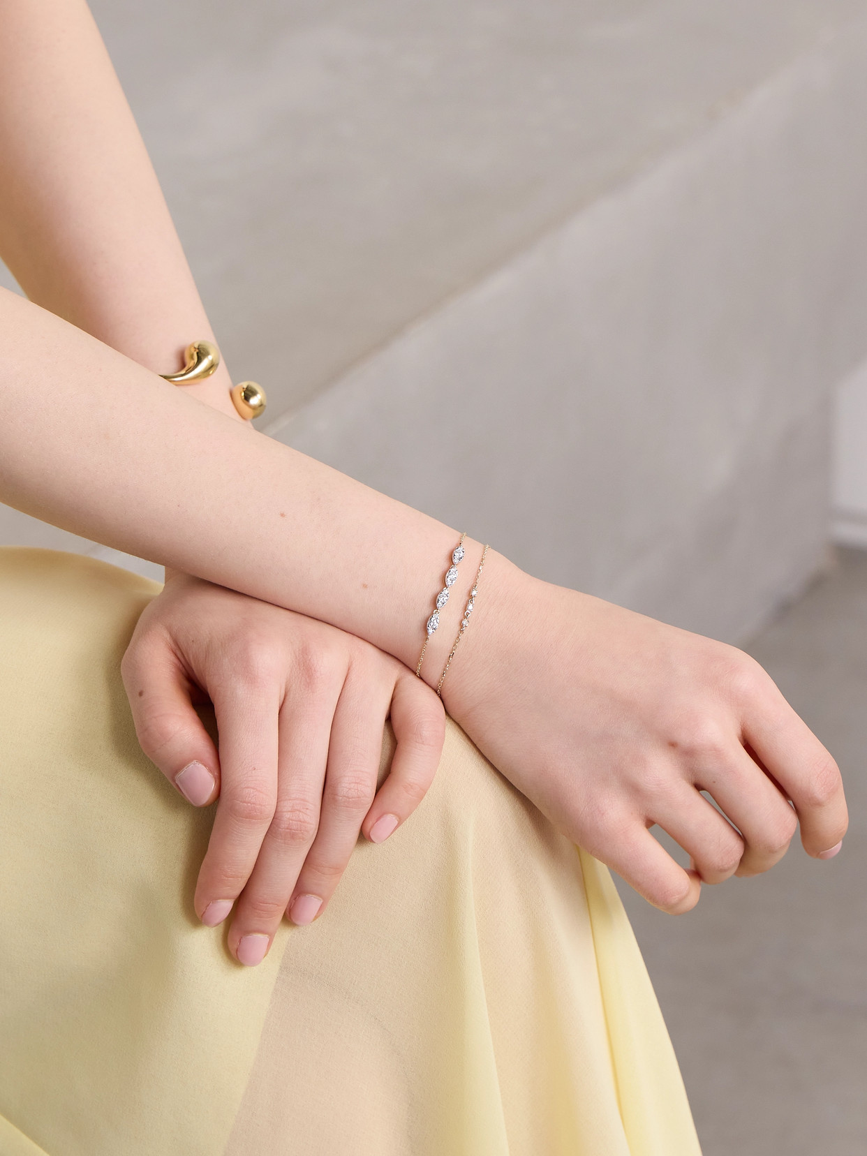 Stone And Strand Muse 10-karat Gold Diamond Bracelet In Gold