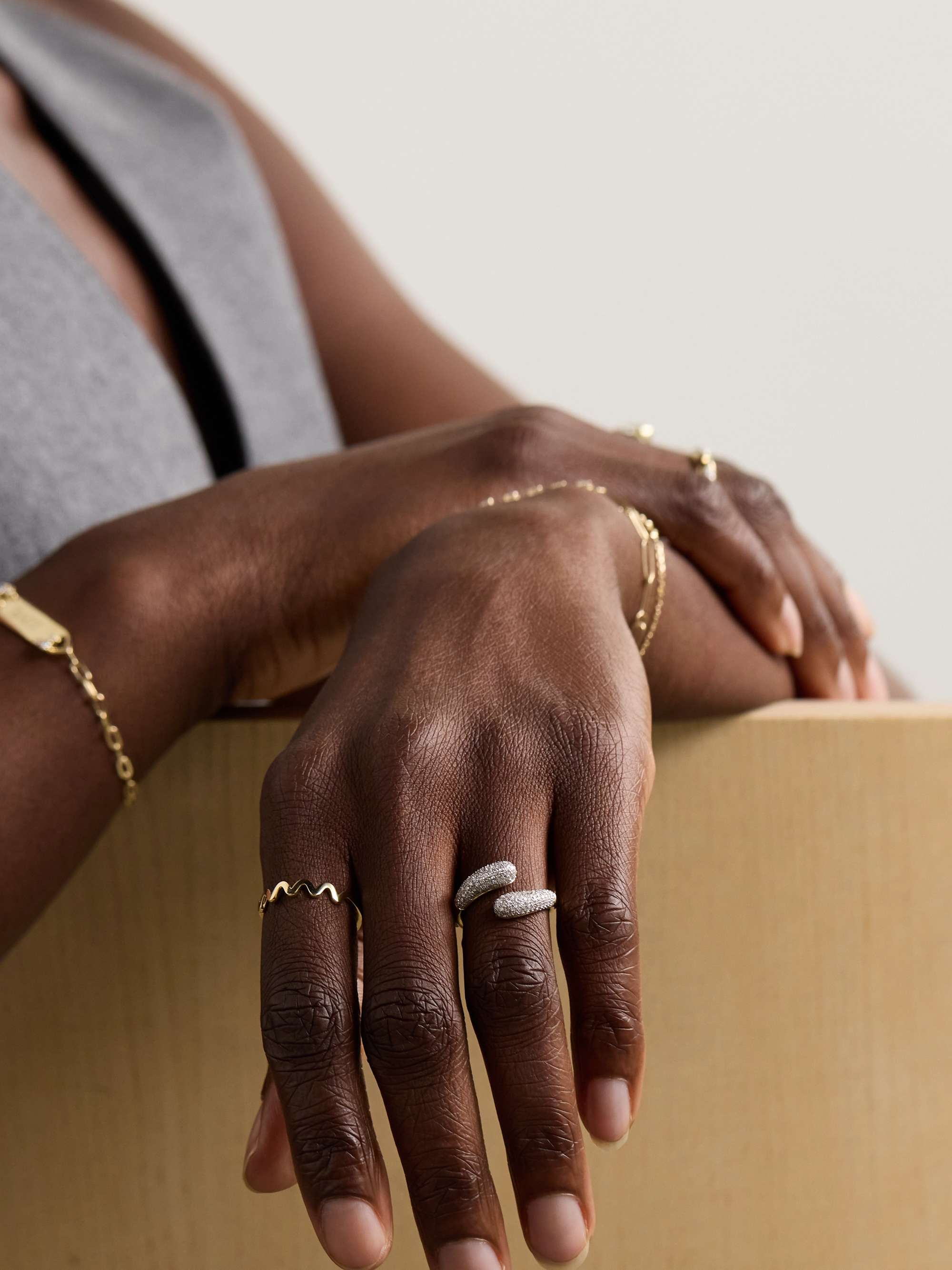 STONE AND STRAND 