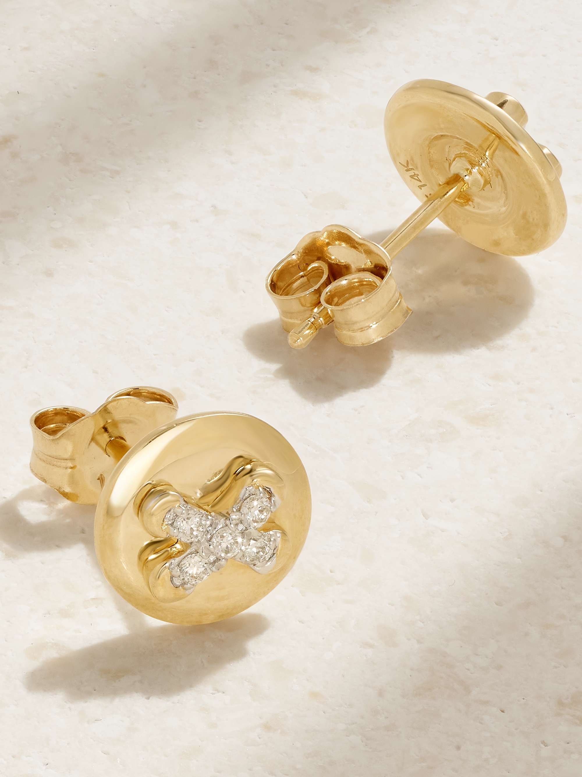 STONE AND STRAND 