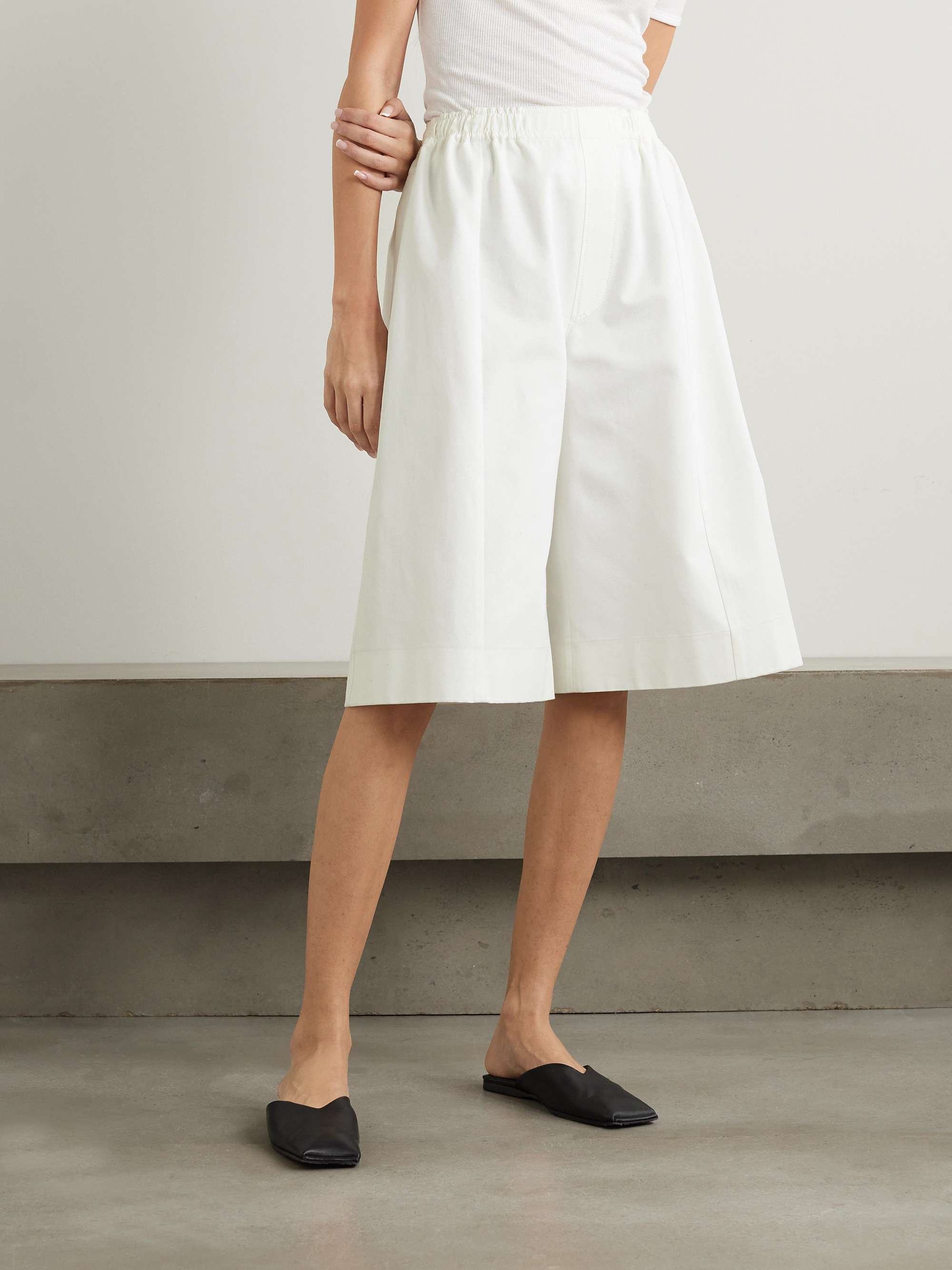 CARVEN 