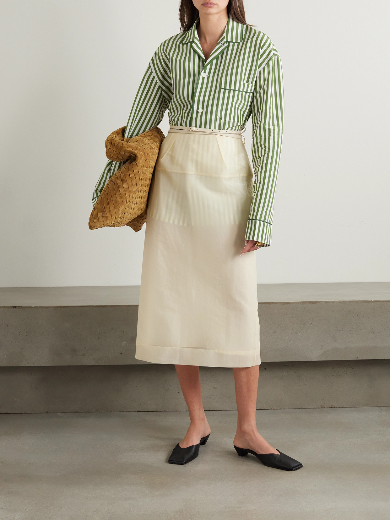 Carven Elegant Midi Skirt In Size 36 In Off-white