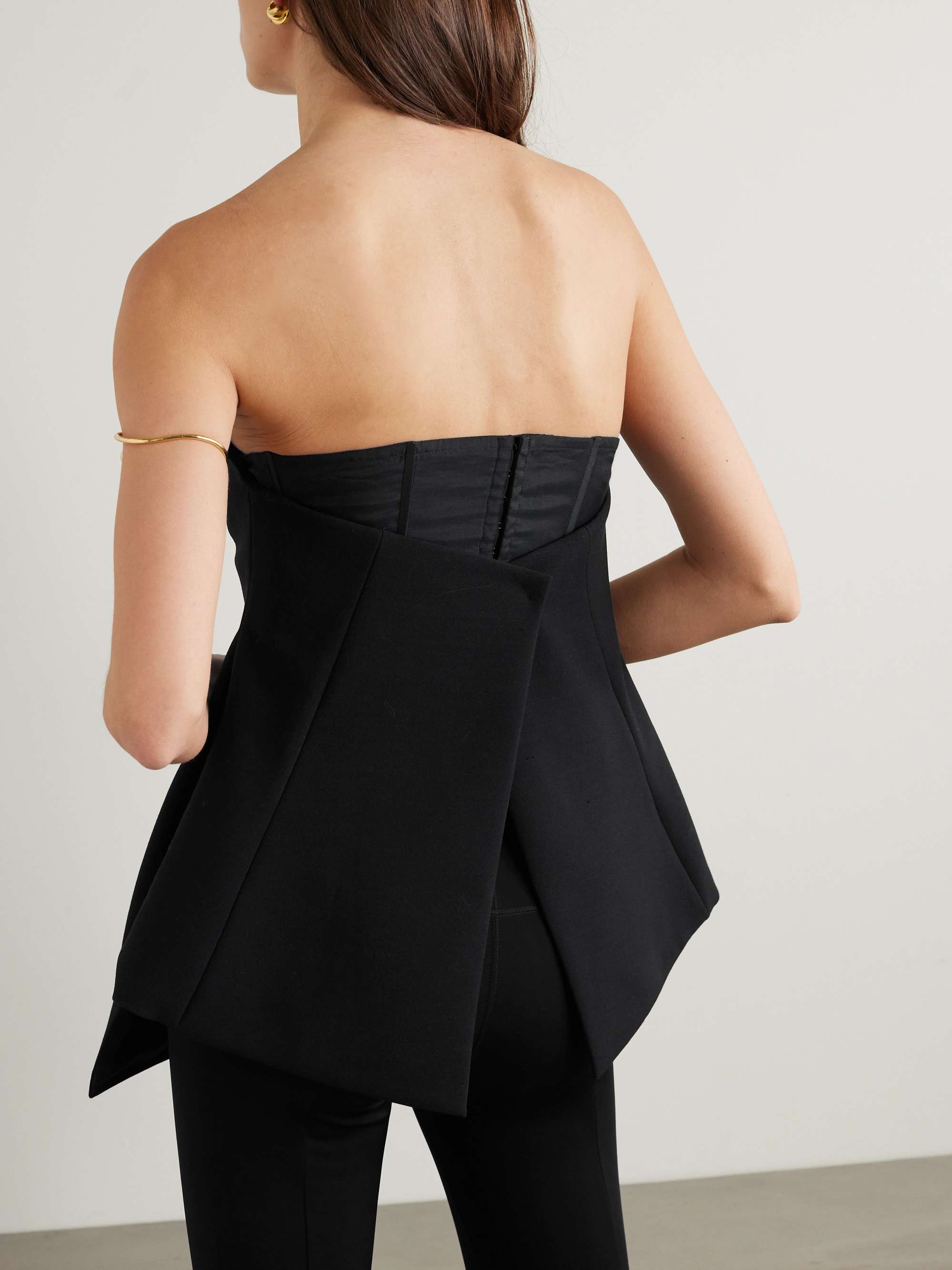 CARVEN 
