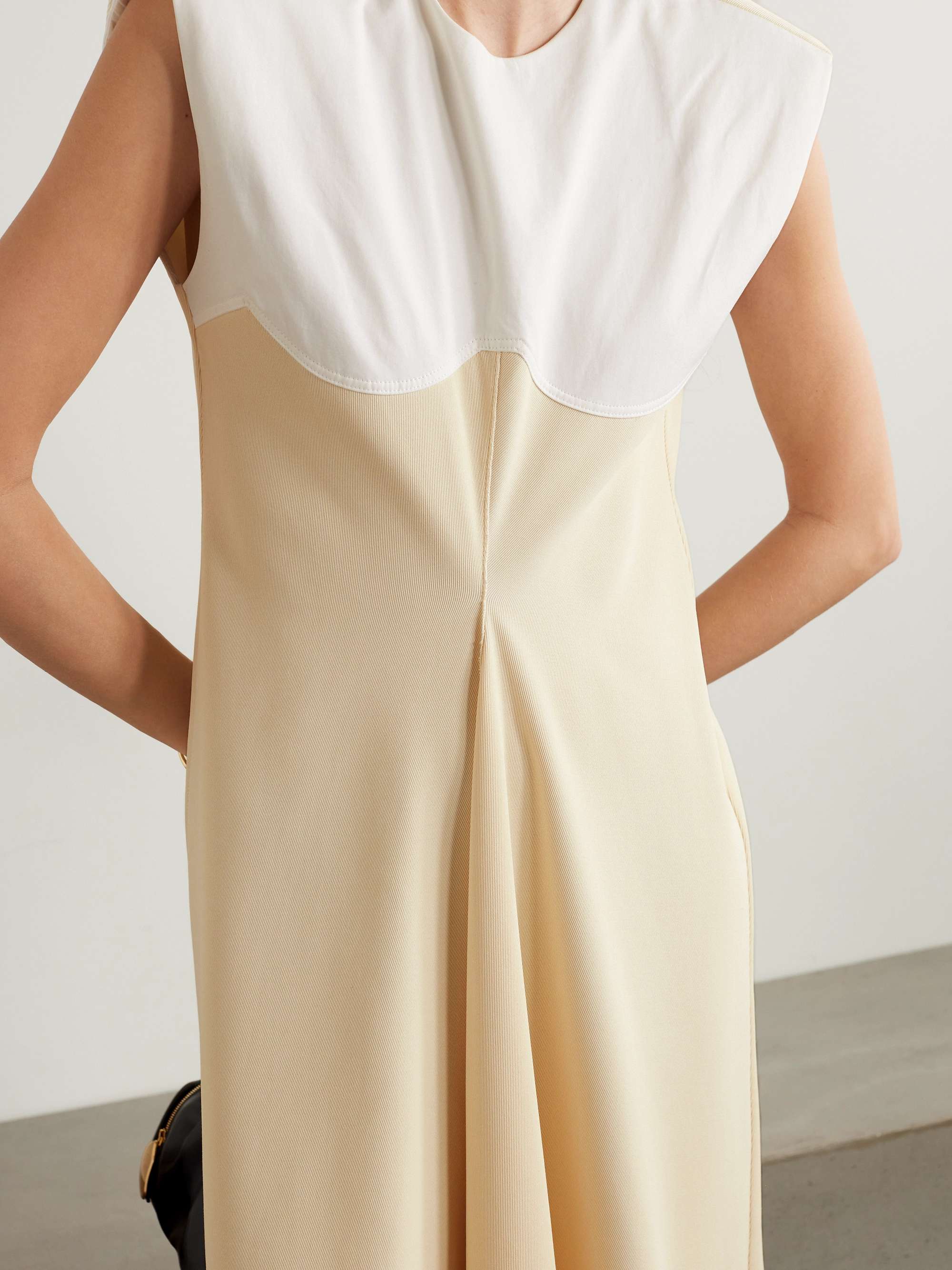 CARVEN 