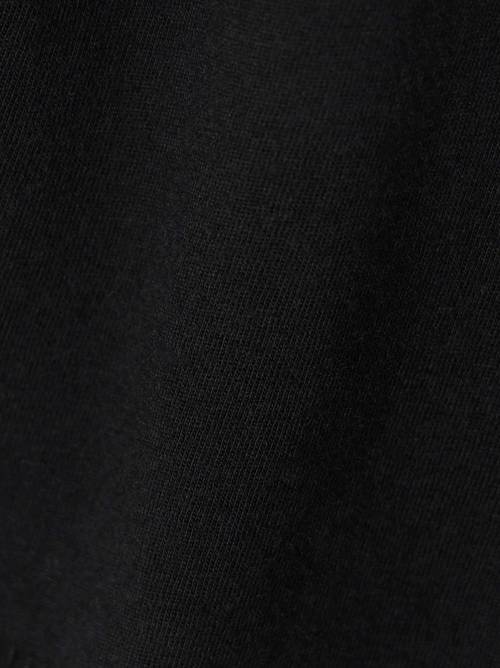ÉTERNE 