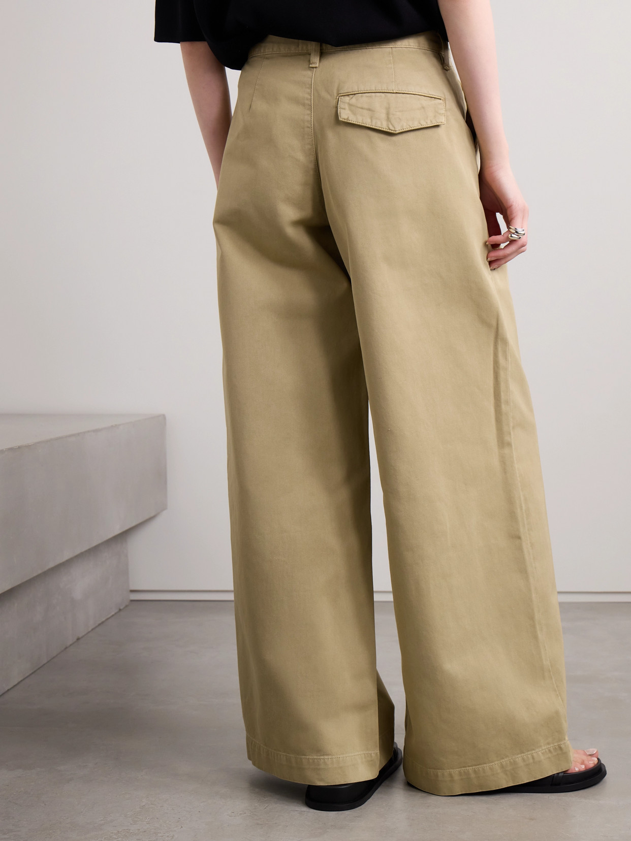 Shop Agolde Daryl Pleated Cotton-twill Wide-leg Pants In Neutrals