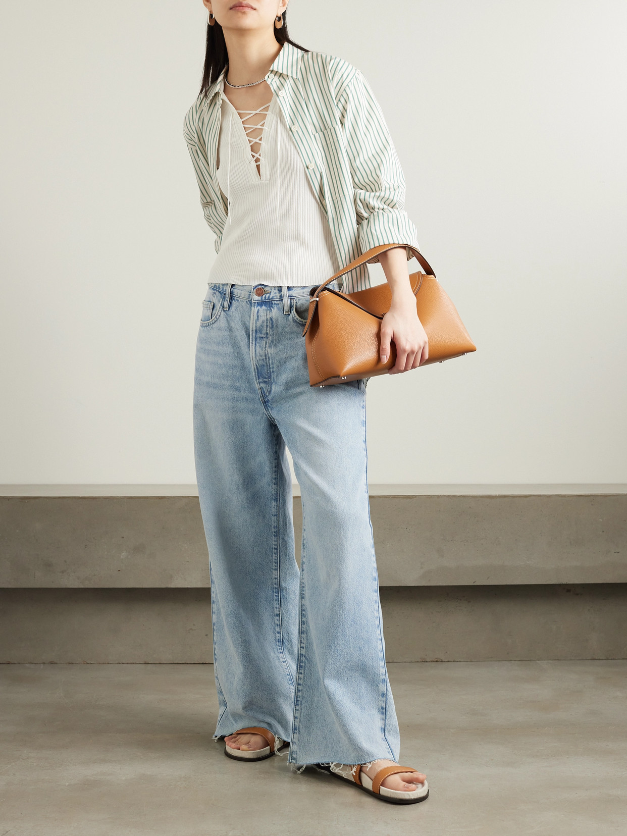 Frame Le Low Baggy Distressed High-rise Wide-leg Jeans In Blue