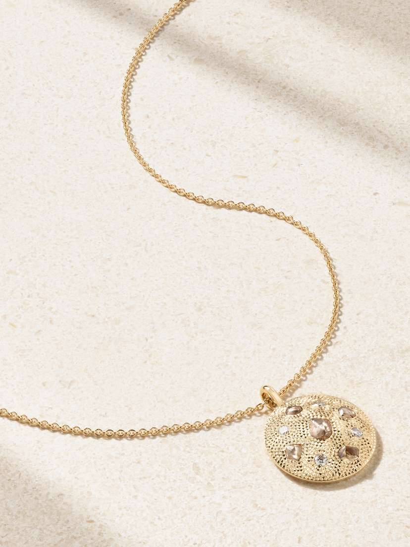 De Beers Talisman Medal Small 18-karat Gold Diamond Necklace