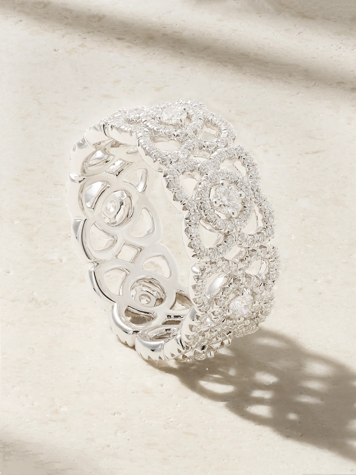 De Beers - Enchanted Lotus 18-karat White Gold Diamond Ring - 54