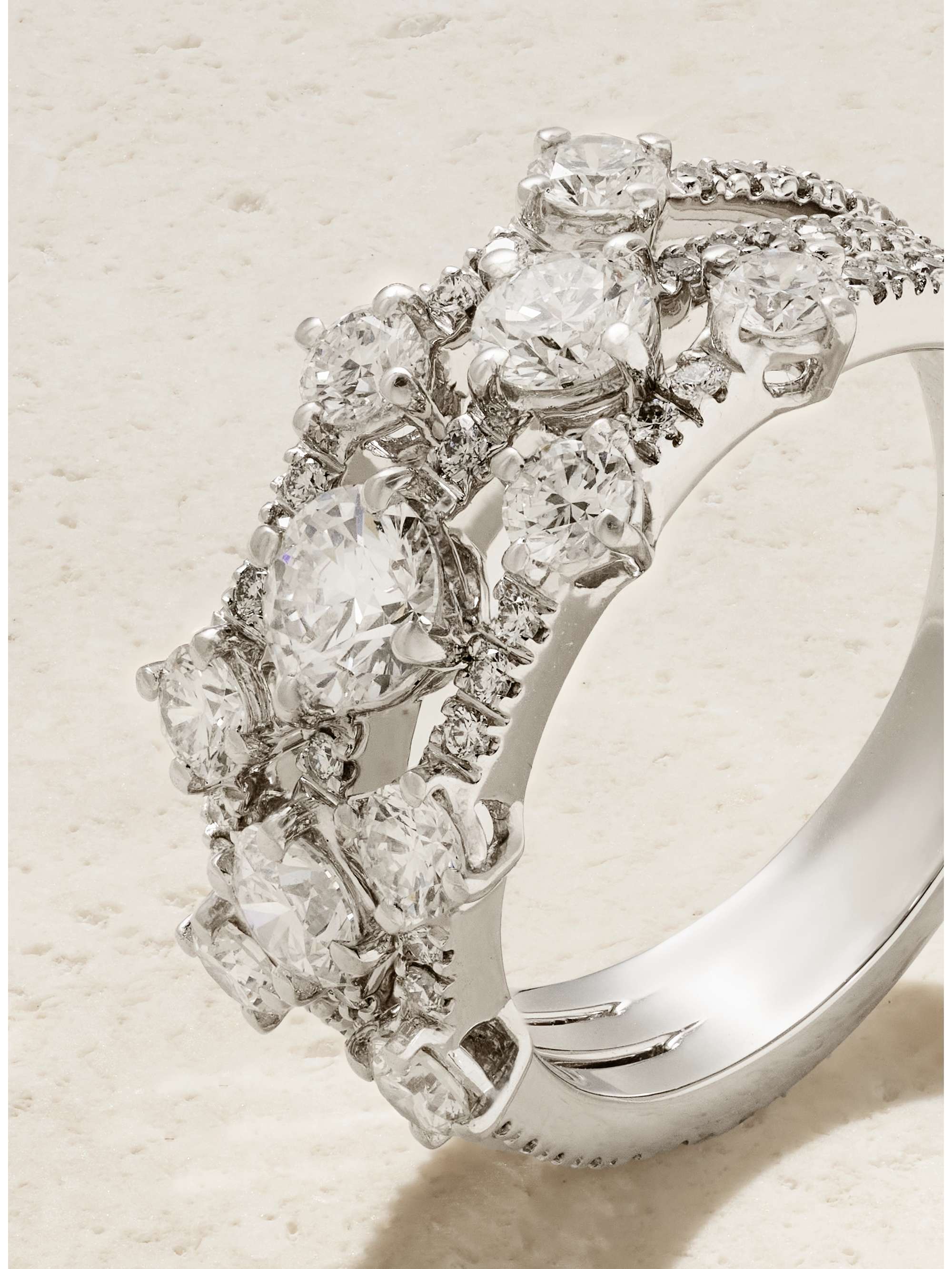 DE BEERS 