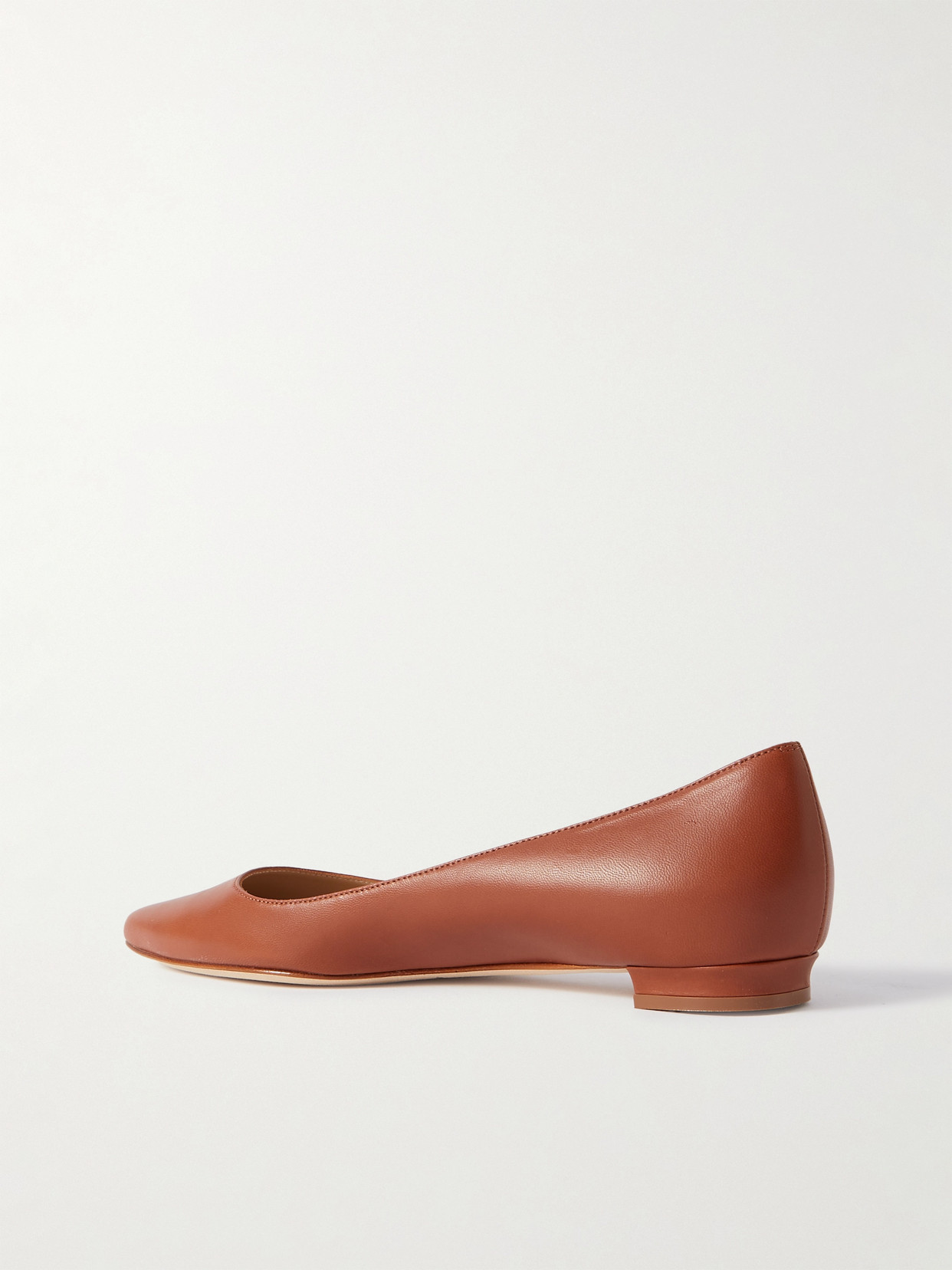 Shop Manolo Blahnik Bb 10 Leather Point-toe Flats In Brown