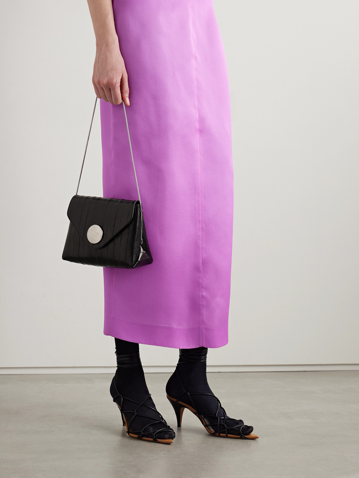 Khaite Bobbi Eel Shoulder Bag In Black