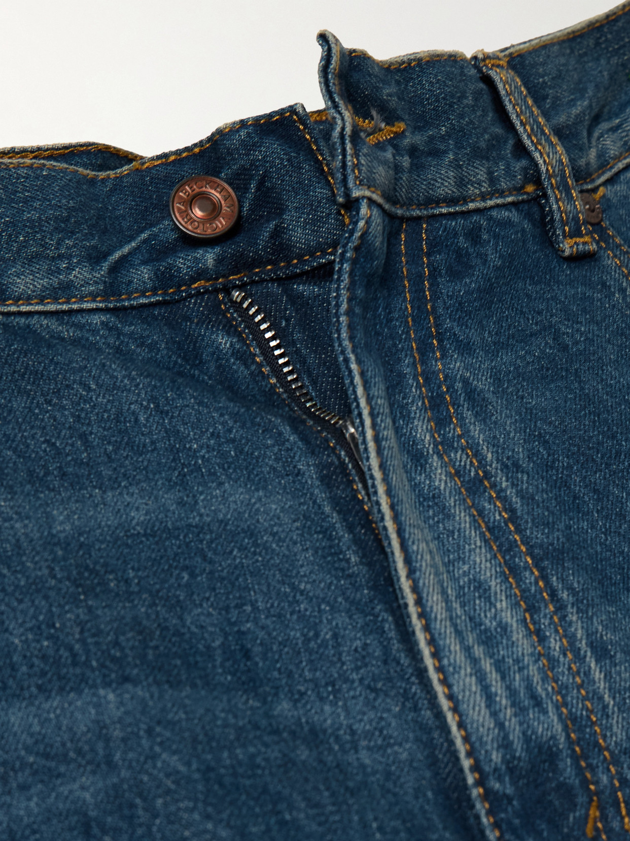 VICTORIA BECKHAM CROPPED BOYFRIEND JEANS