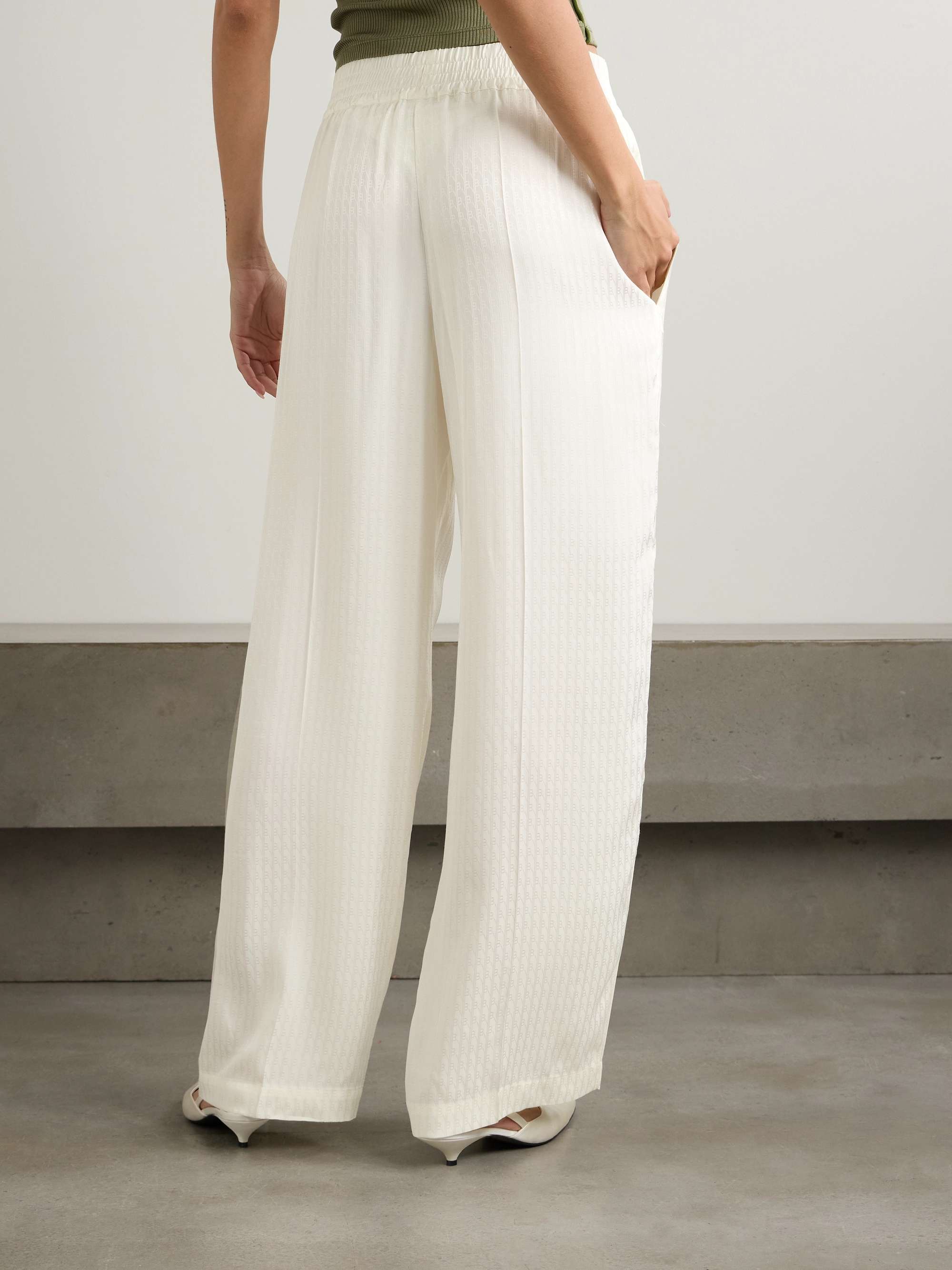 VICTORIA BECKHAM 