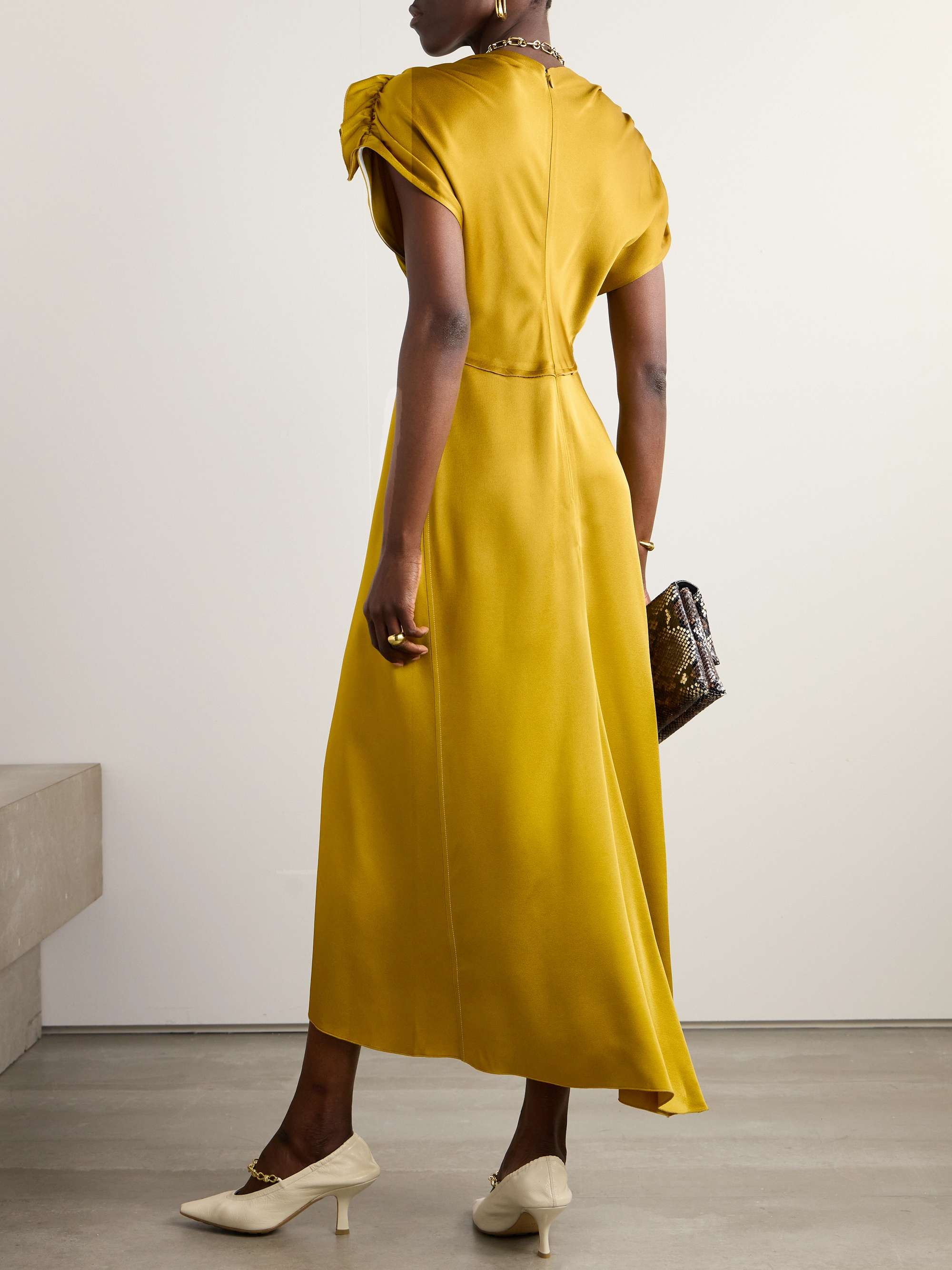 VICTORIA BECKHAM 