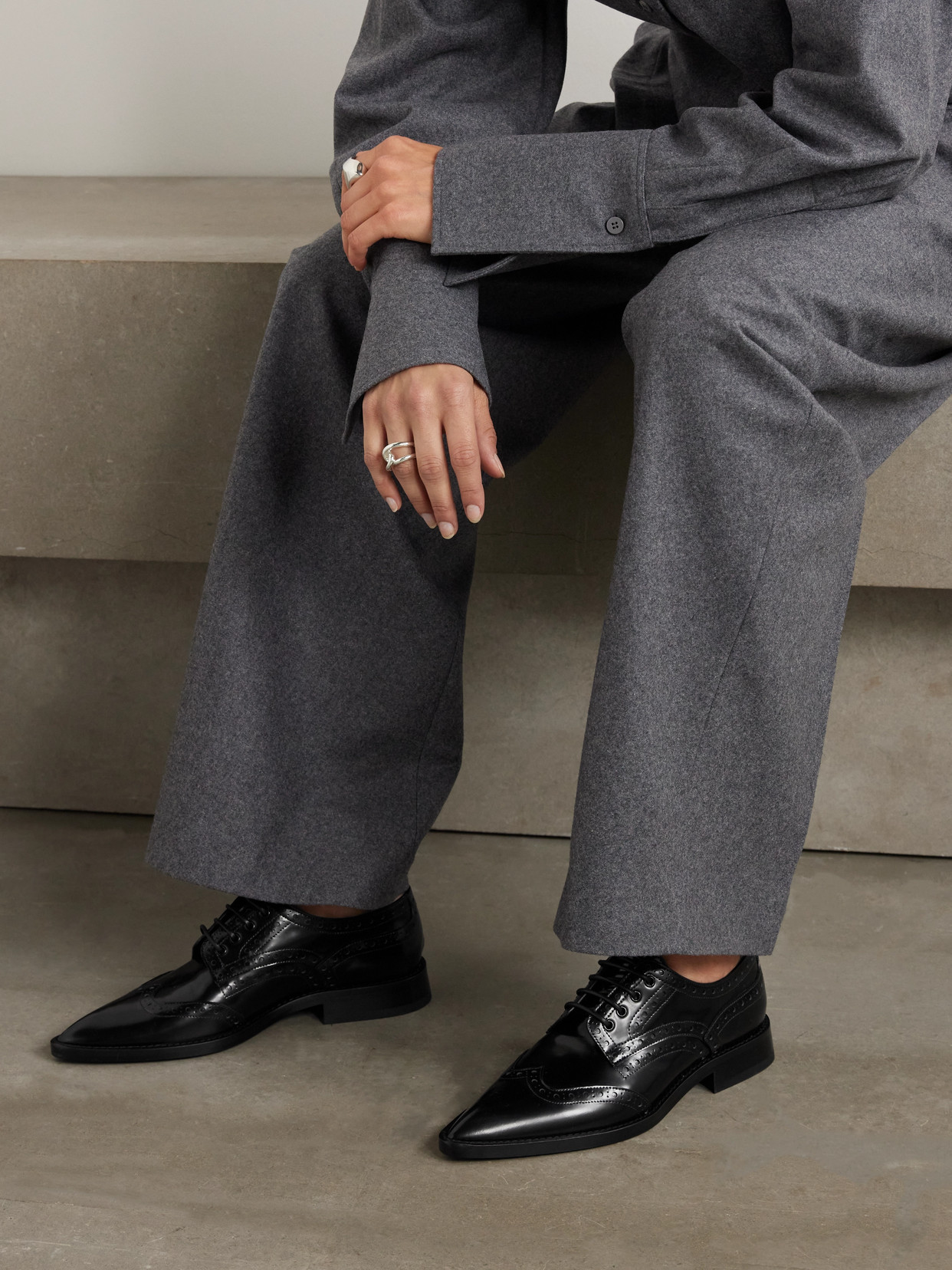 Victoria Beckham Leather Brogues In Black