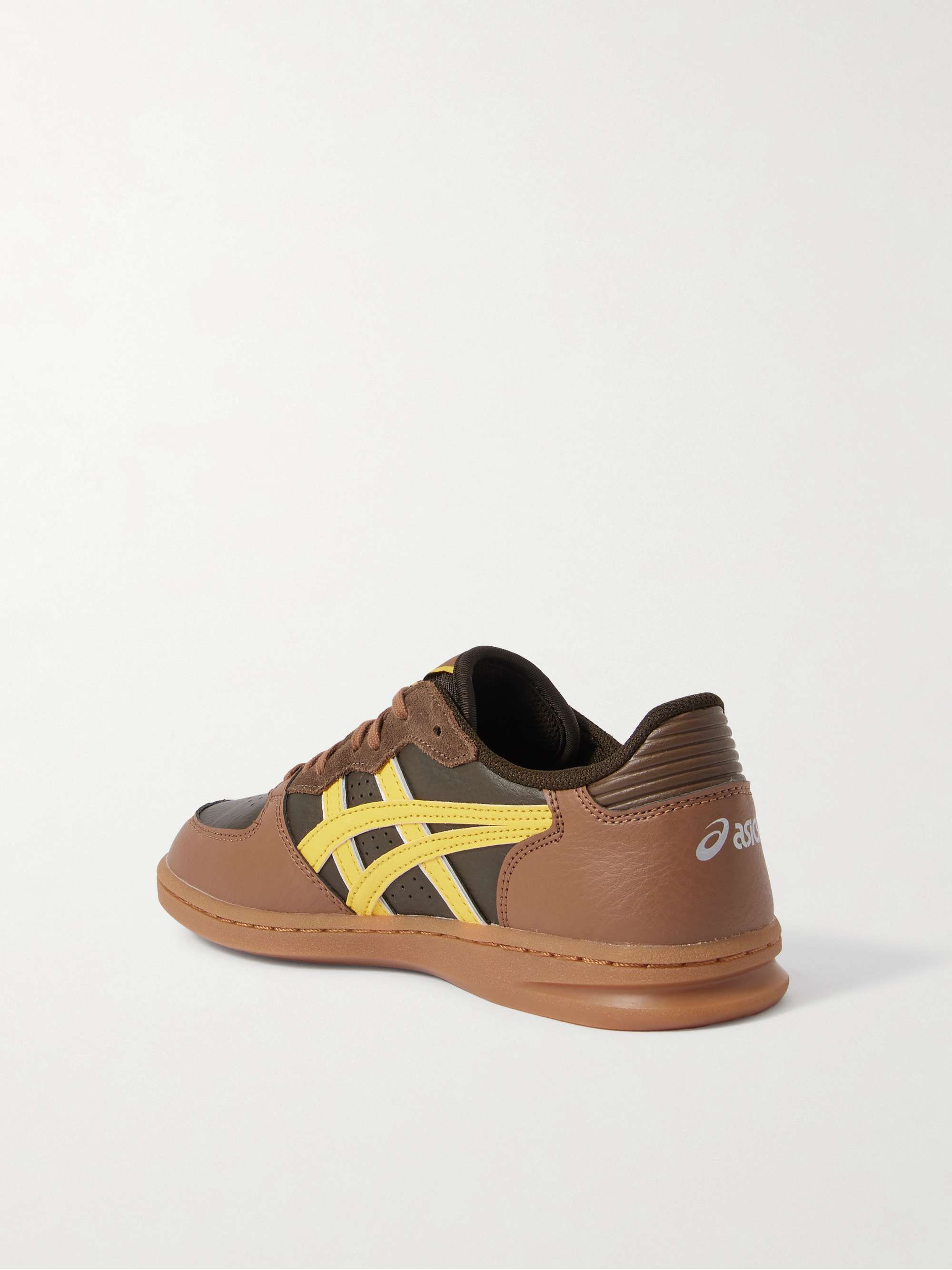 ASICS 