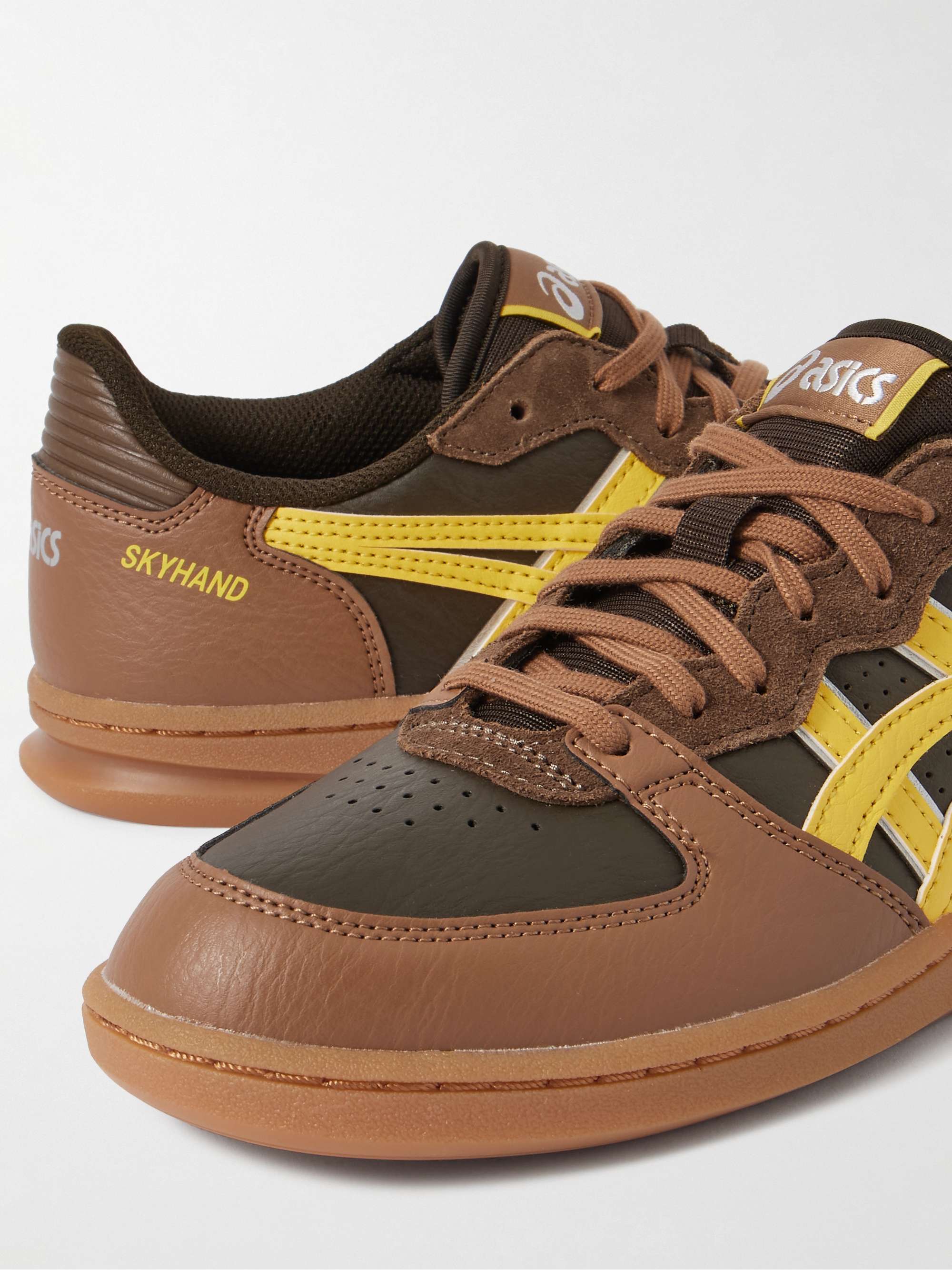 ASICS 