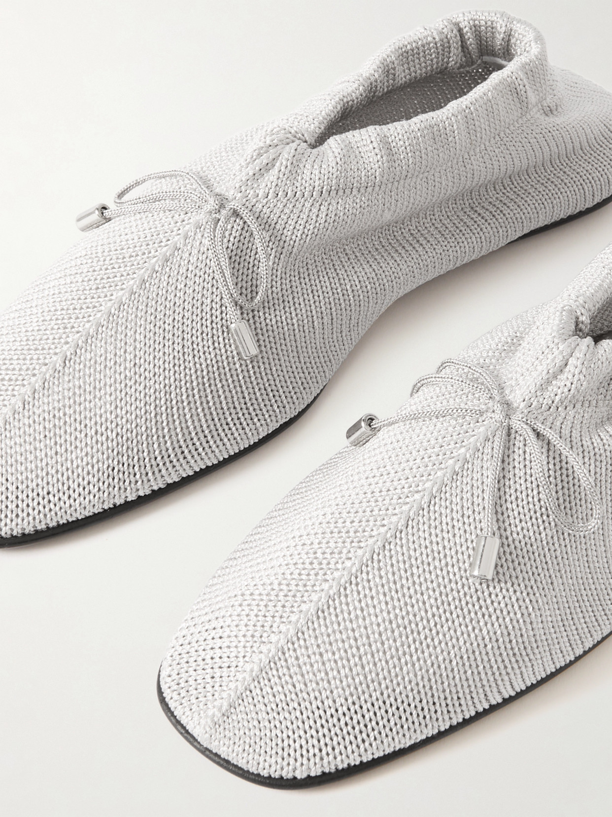 Totême Knitted Bow Ballerina Flats In Matte Silver