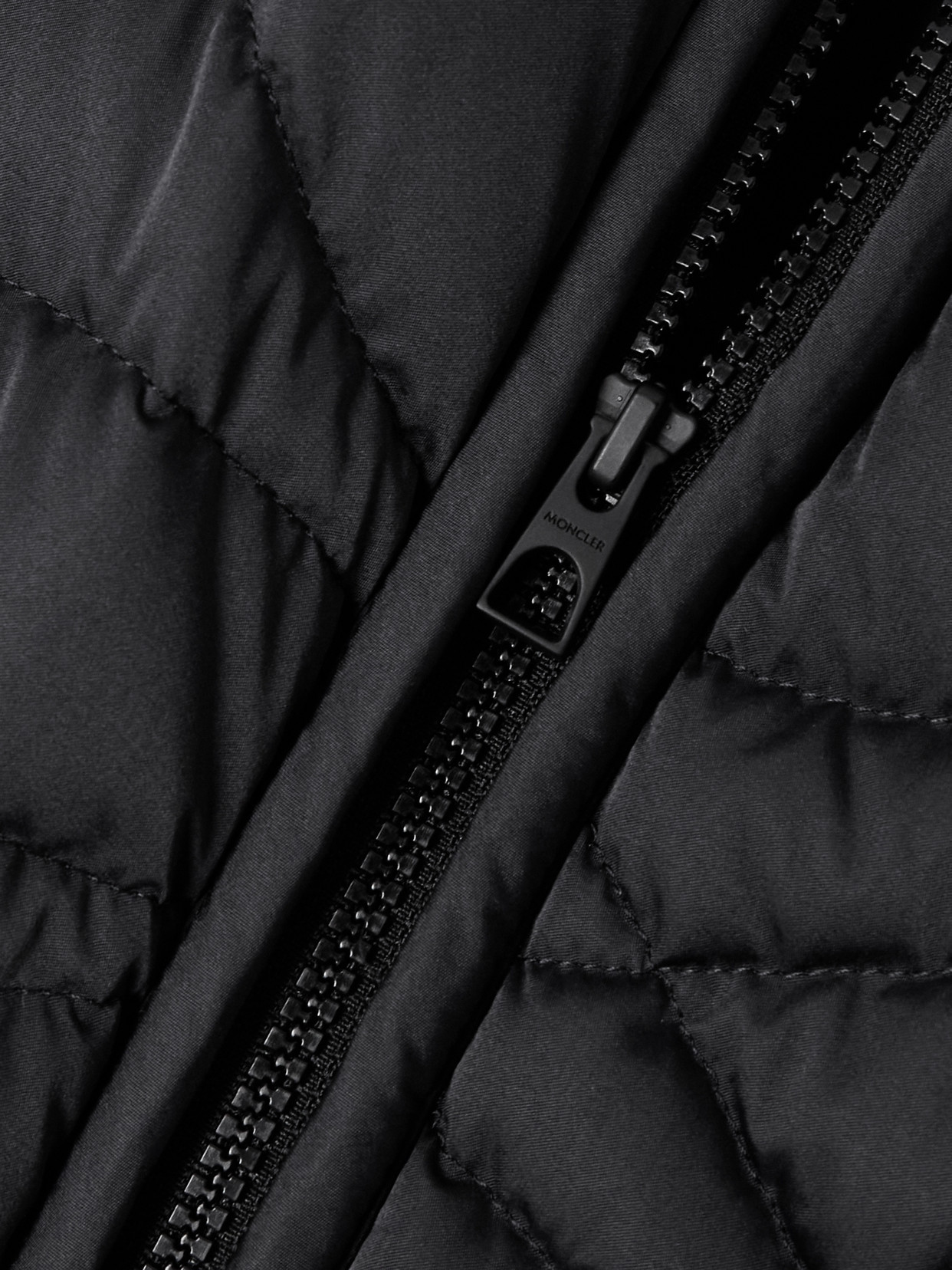 Moncler Pyrope Appliquéd Quilted Shell Down Jacket In Black