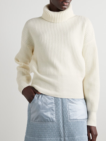 Moncler Ribbed wool turtleneck sweater