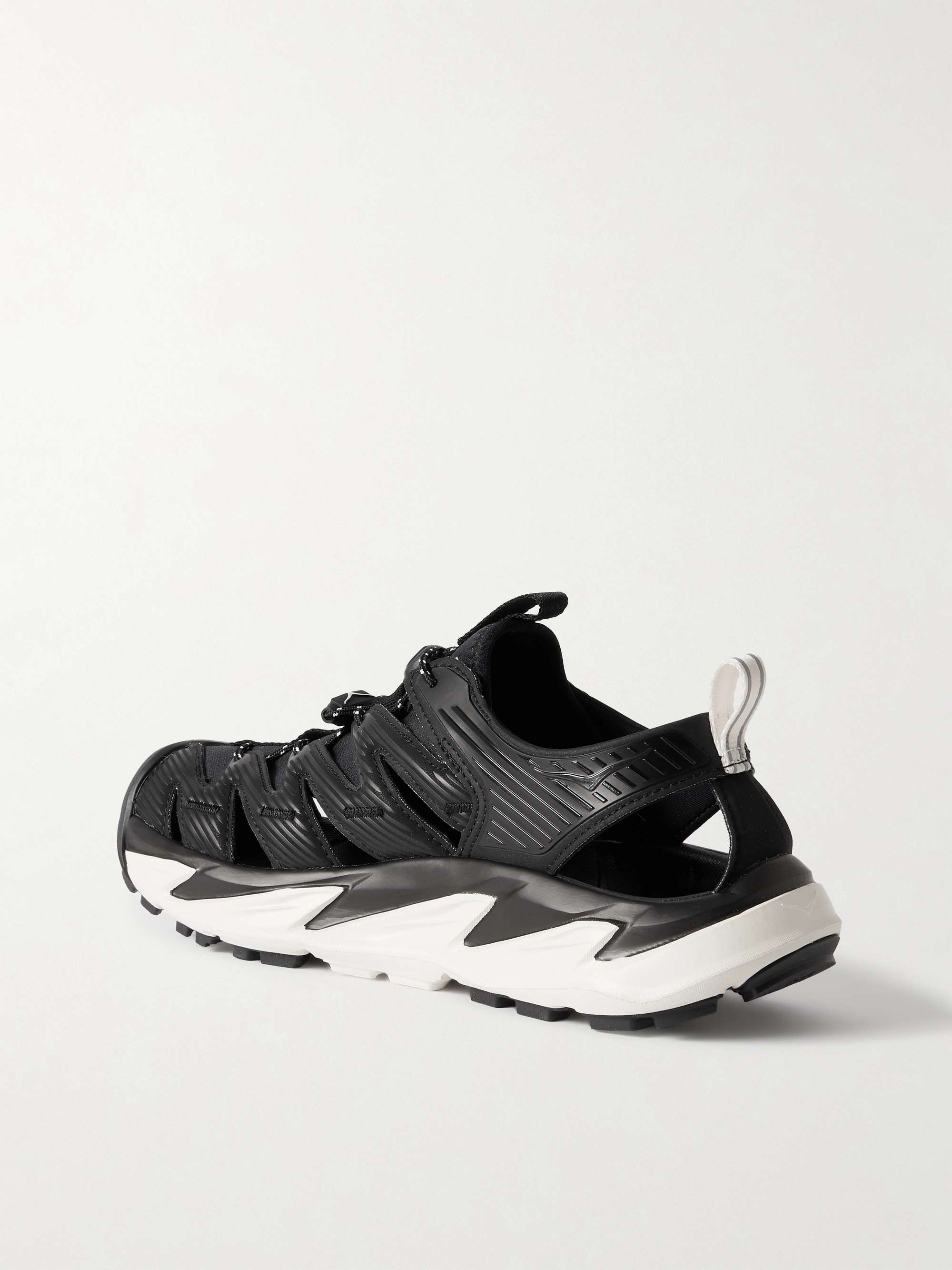 HOKA ONE ONE 