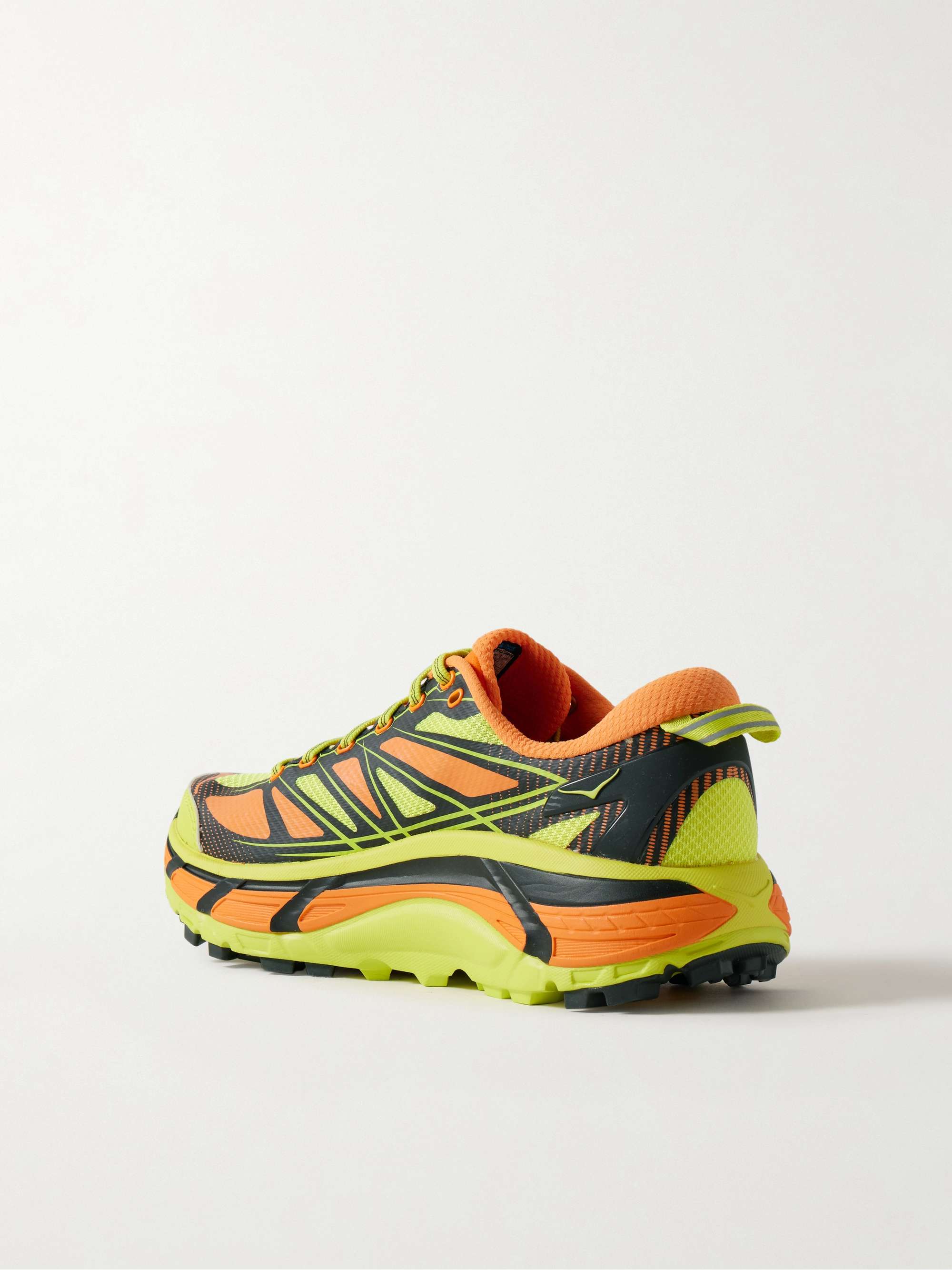 HOKA ONE ONE 