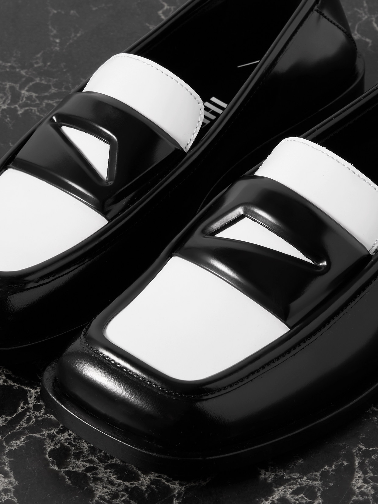 ATTICO AMANDA LOGO-DEBOSSED TWO-TONE LEATHER LOAFERS