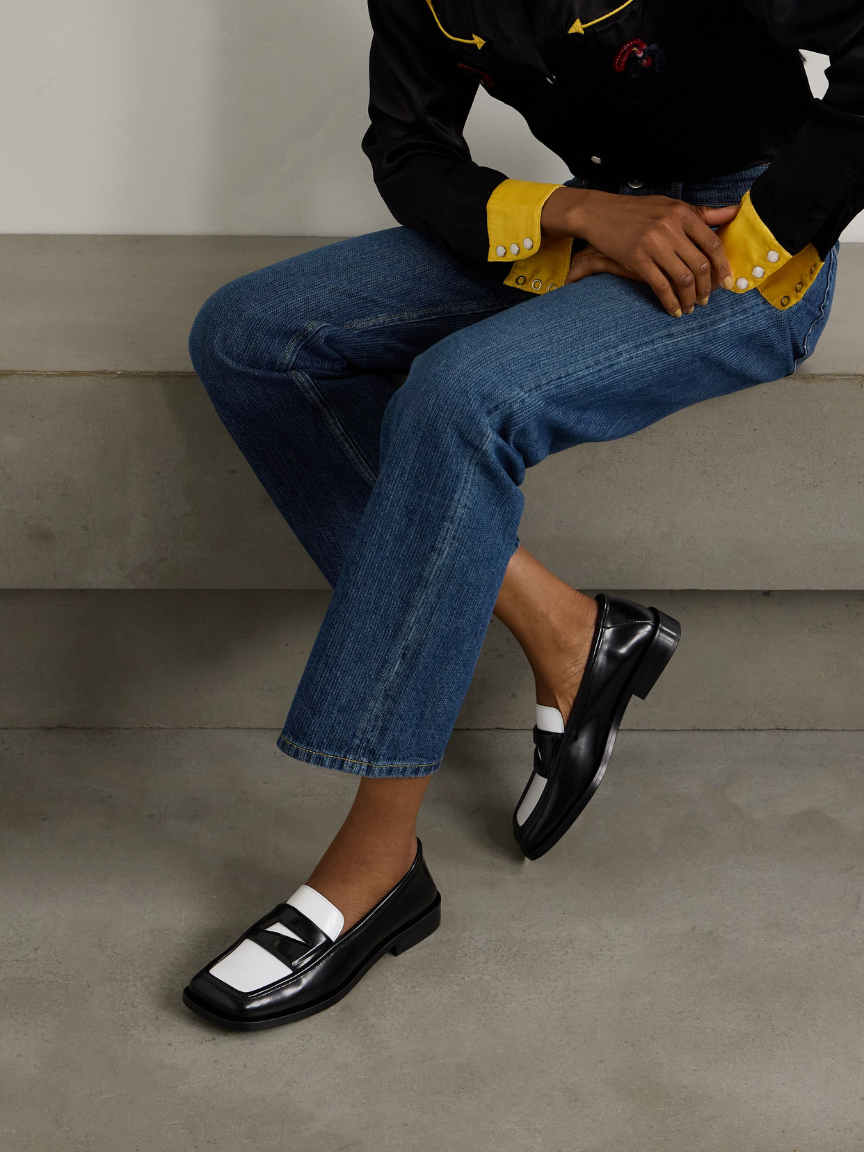 ATTICO AMANDA LOGO-DEBOSSED TWO-TONE LEATHER LOAFERS