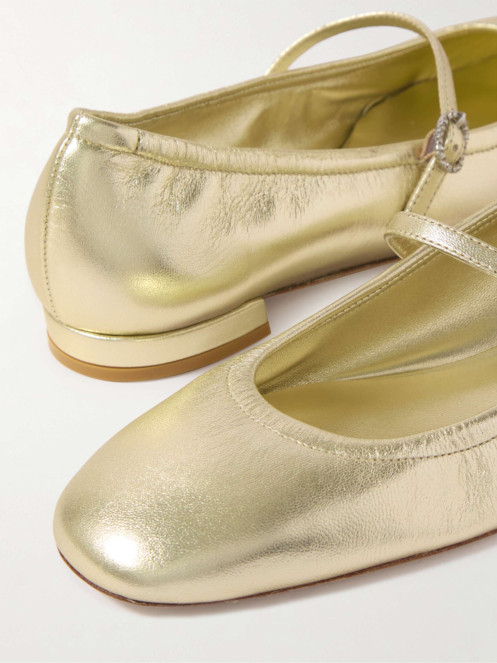 STUART WEITZMAN 
