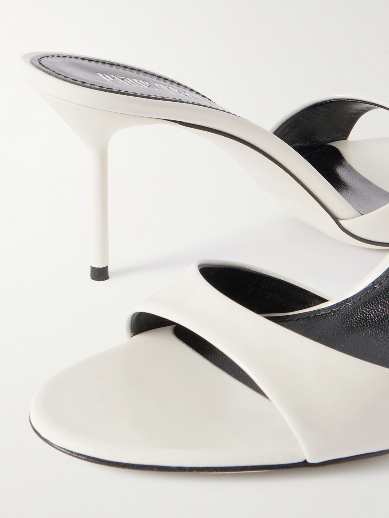 Paris Texas Lidia Patent-leather Mules In White