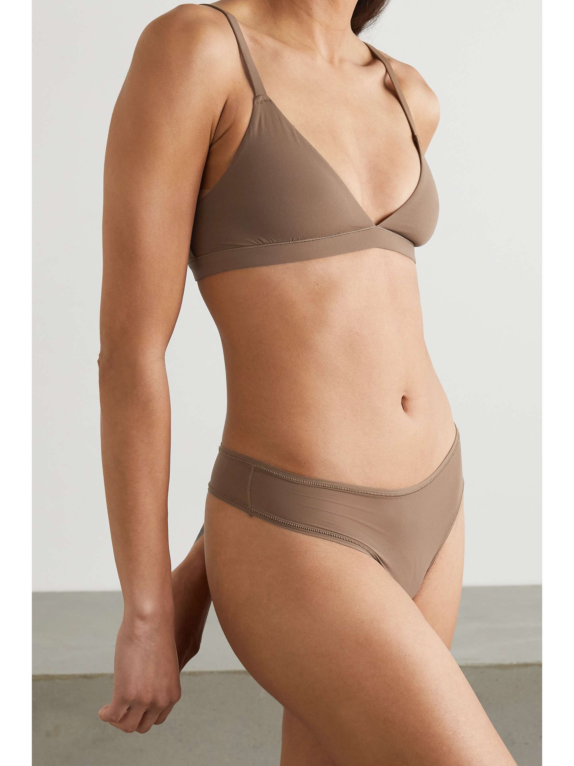 SKIMS Fits Everybody thong - Navy