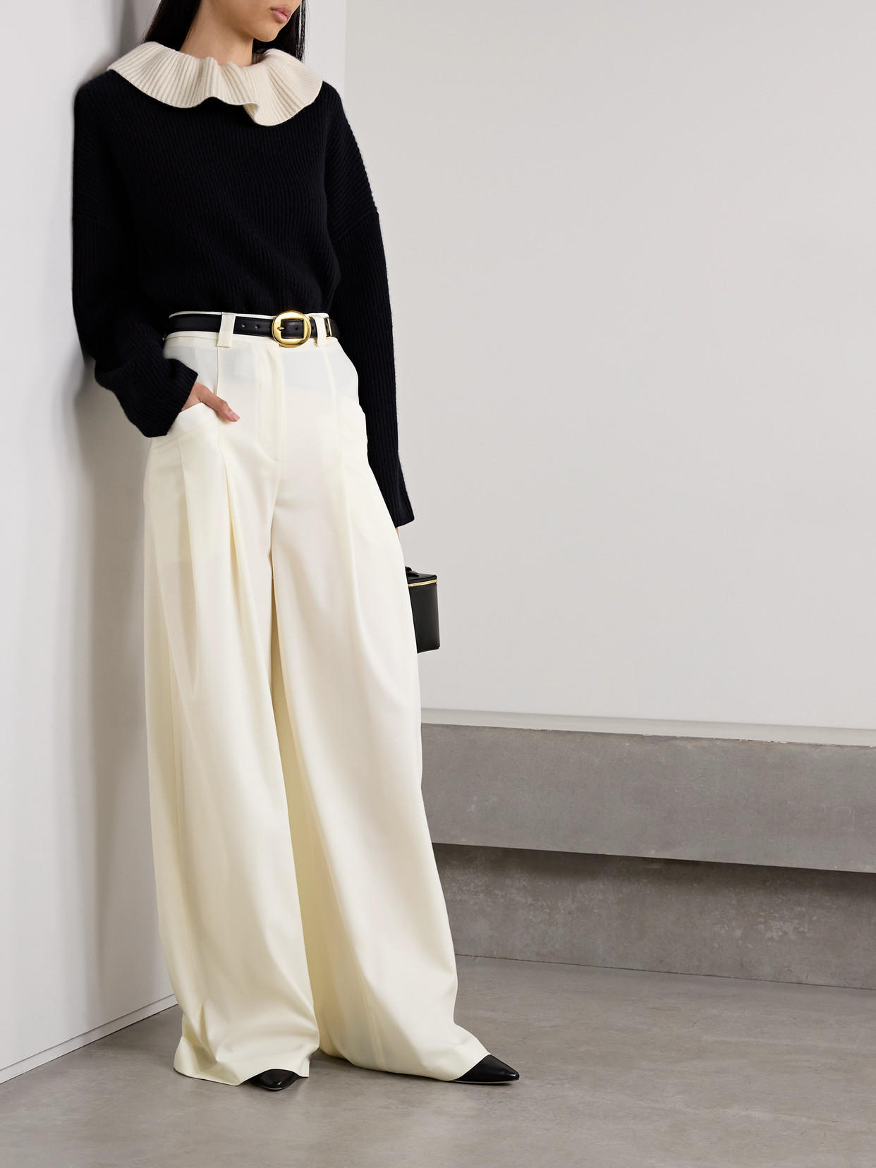 Altuzarra Zanni Pleated Wool-blend Wide-leg Pants In Ivory