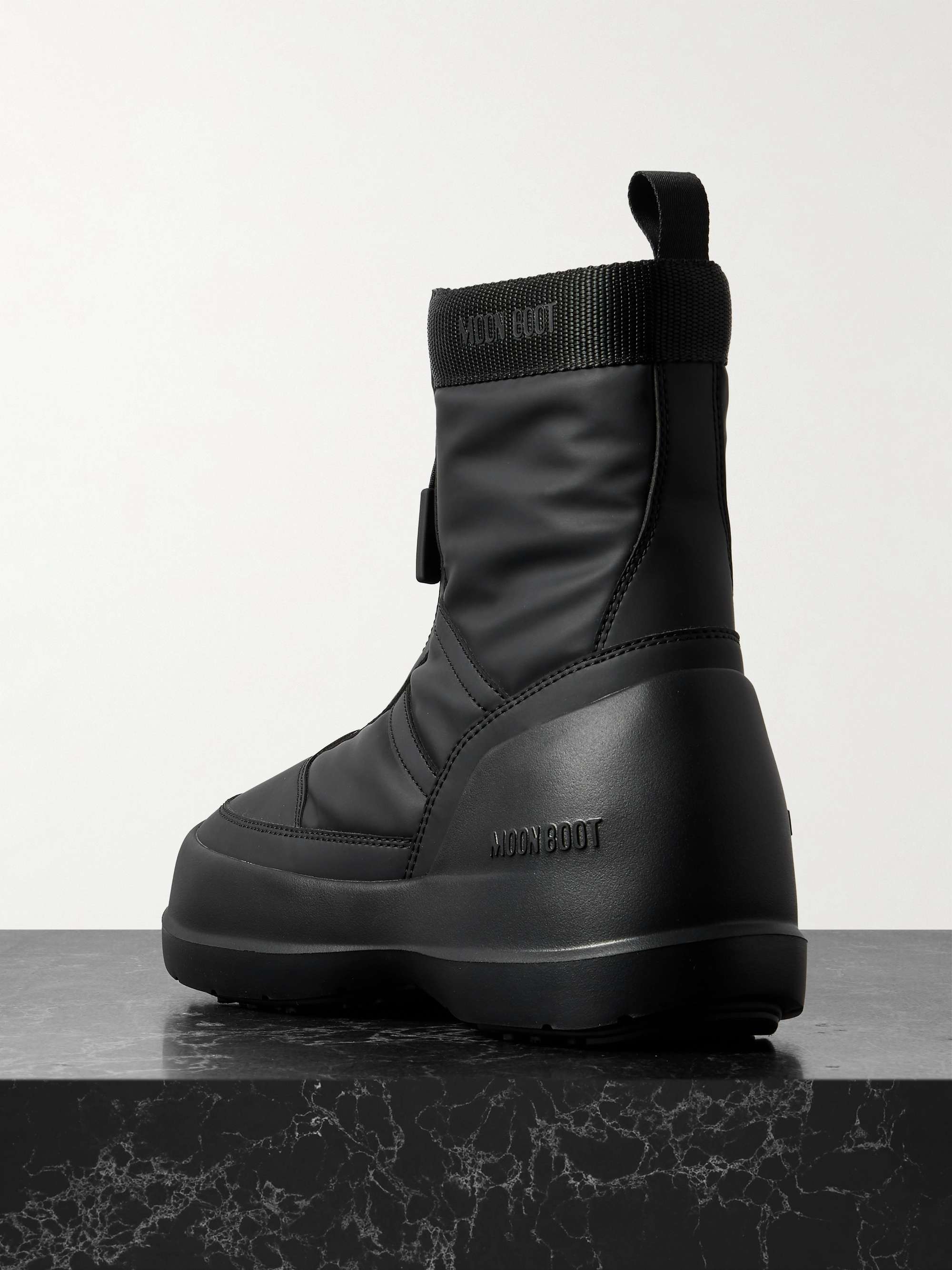 MOON BOOT 