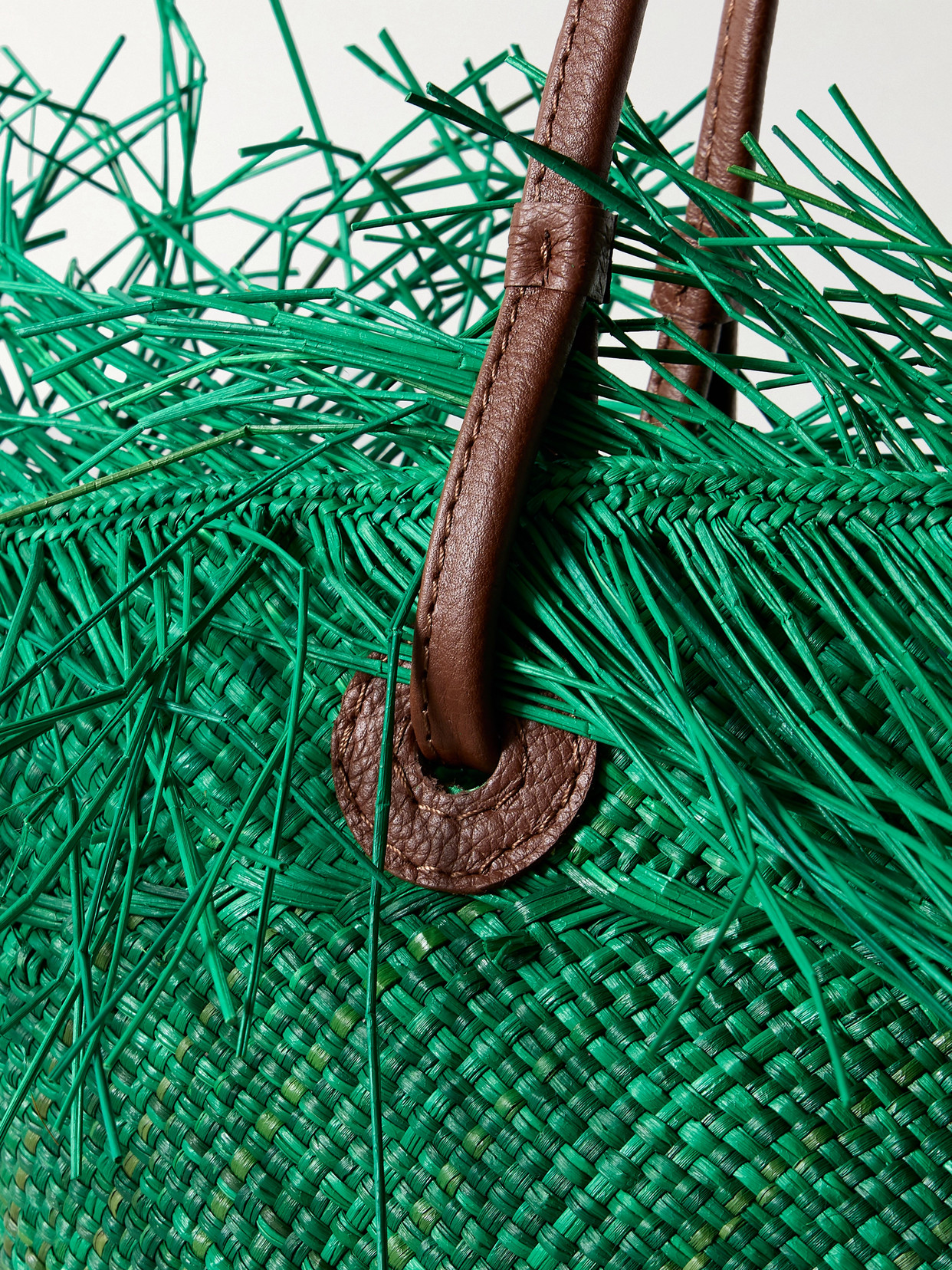 Sensi Studio Leather-trimmed Frayed Ombré Straw Tote In Green