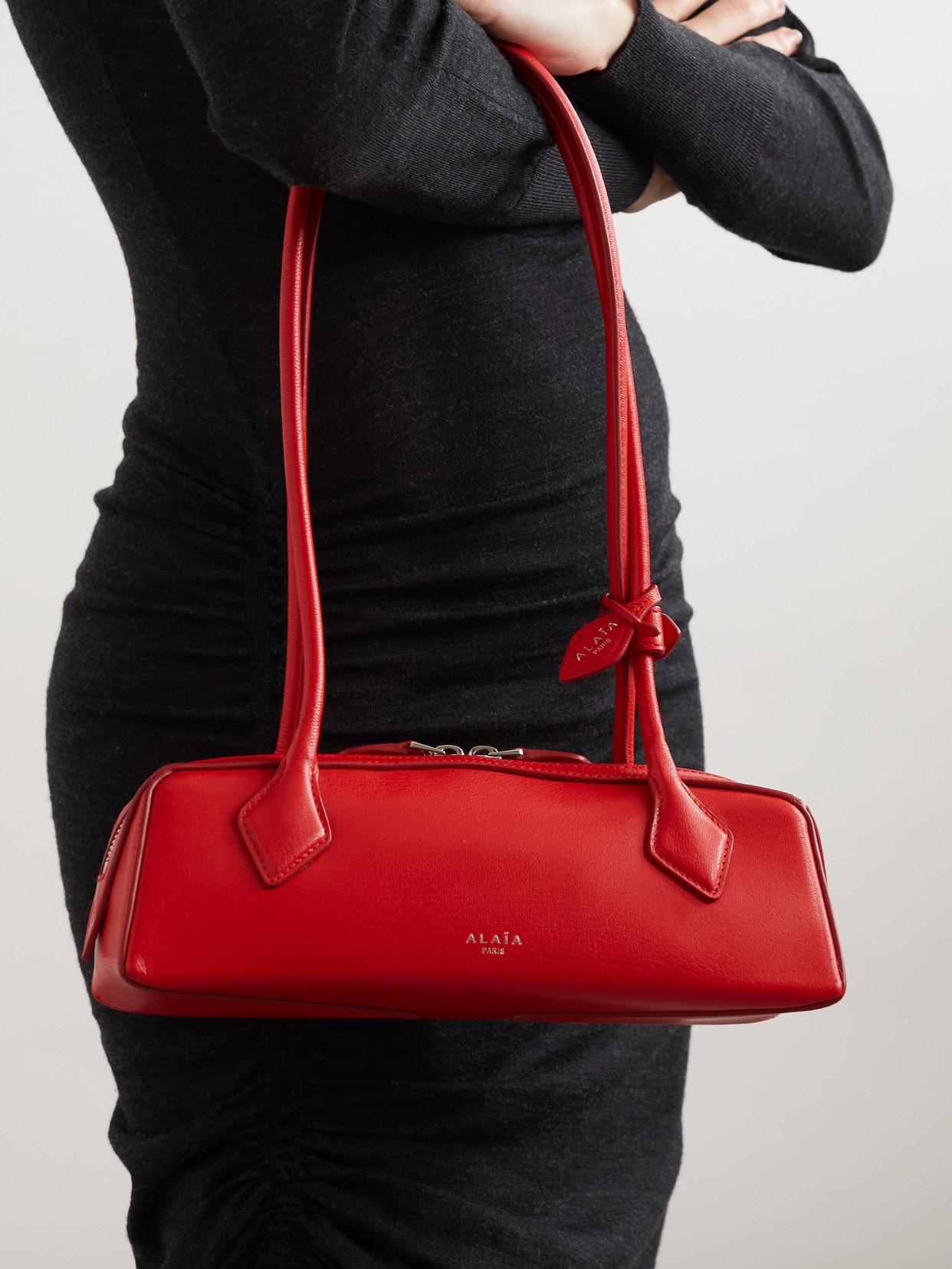Alaïa Alaia Rouge Vif Le Teckel Small Leather Top-handle Bag In Red