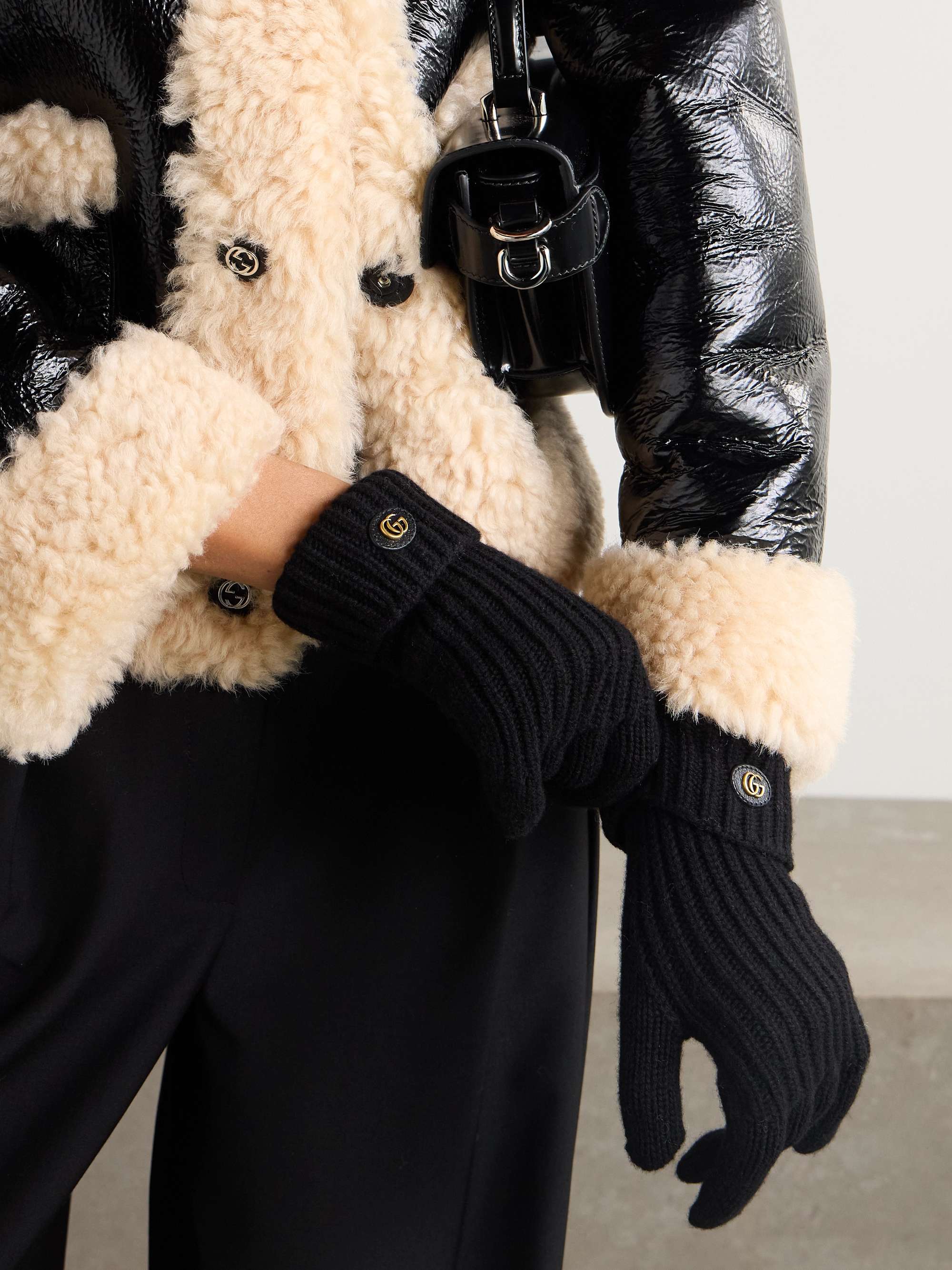 Leather gloves Gucci Black size 8 Inches in Leather - 52254593