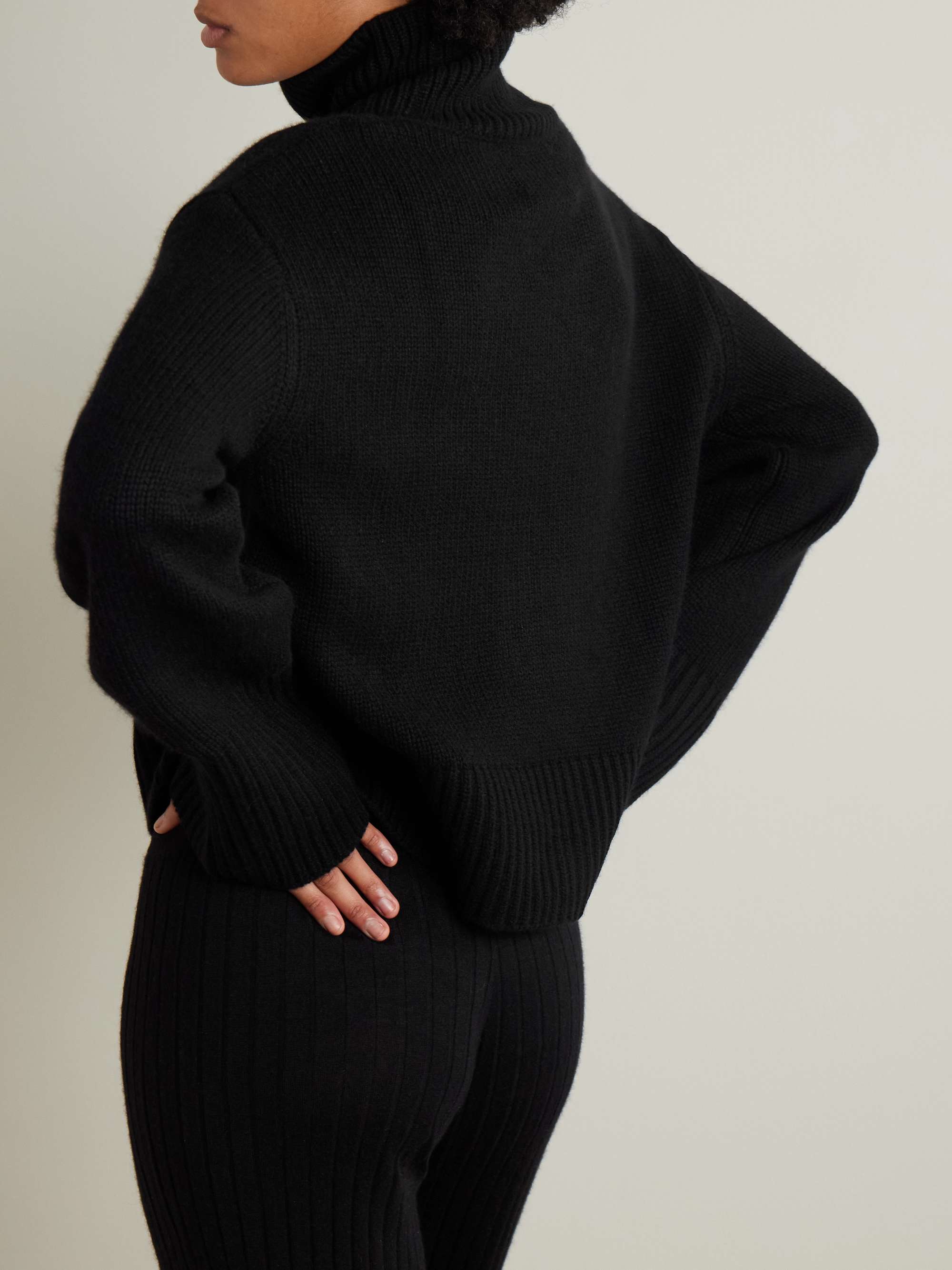 LISA YANG Fleur cashmere turtleneck sweater
