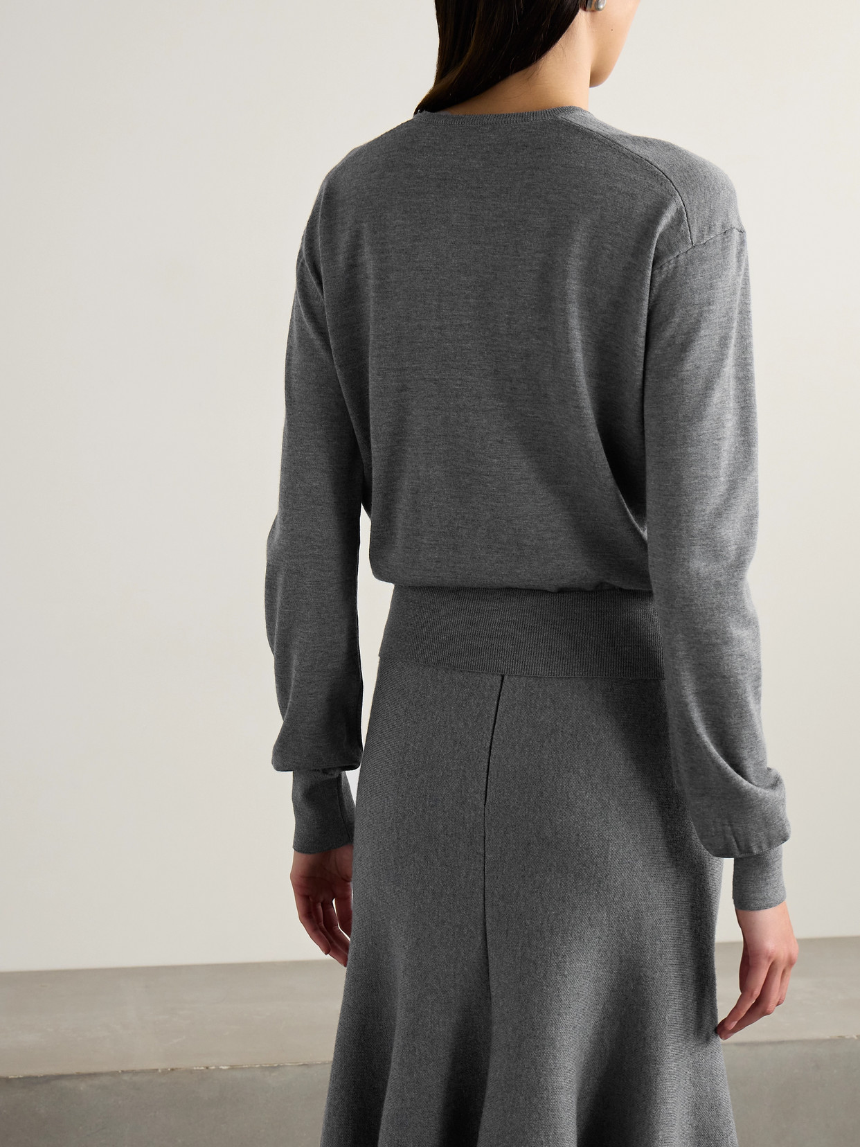 Khaite Jackie Wool-blend Cardigan In Grey