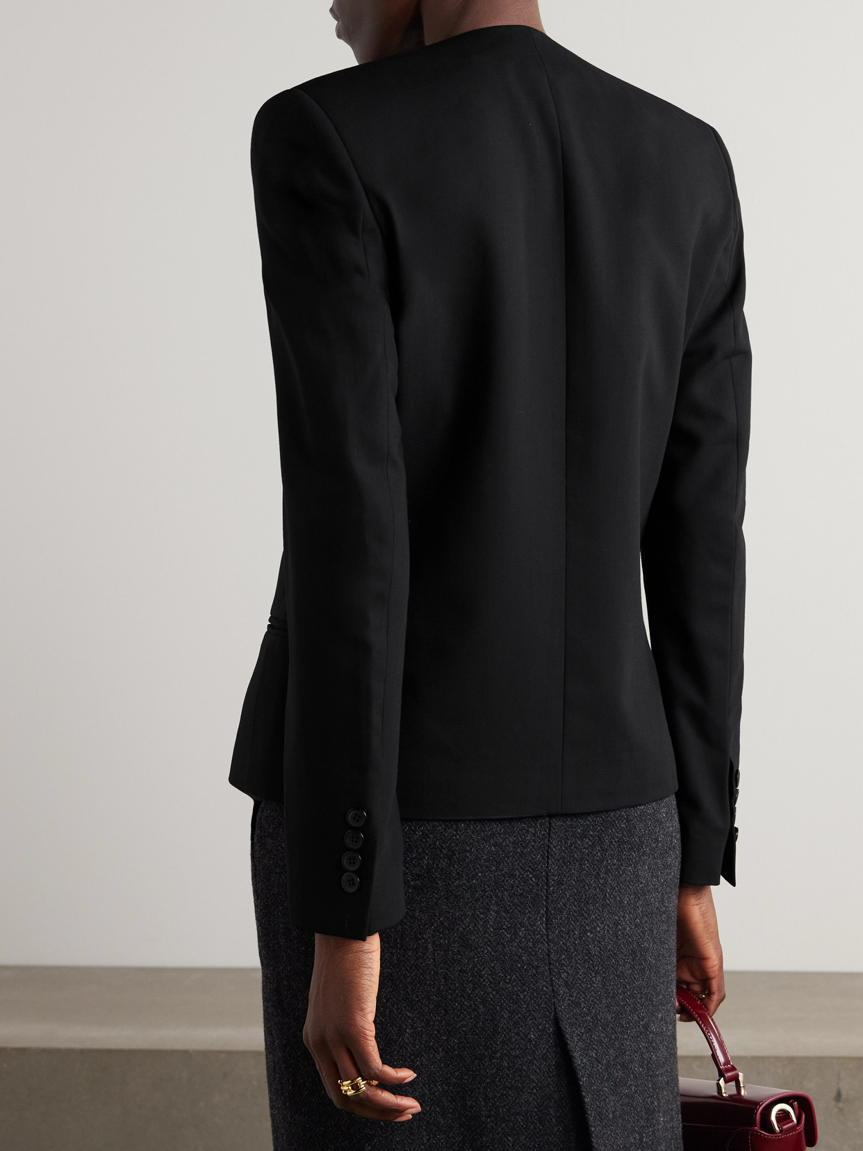 Bettter Cropped Grain De Poudre Wool Blazer In Black