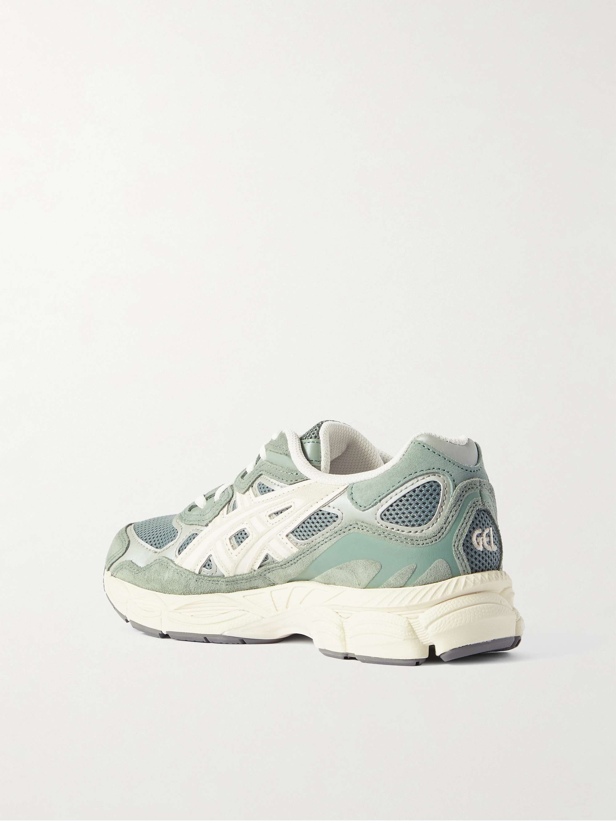 ASICS 