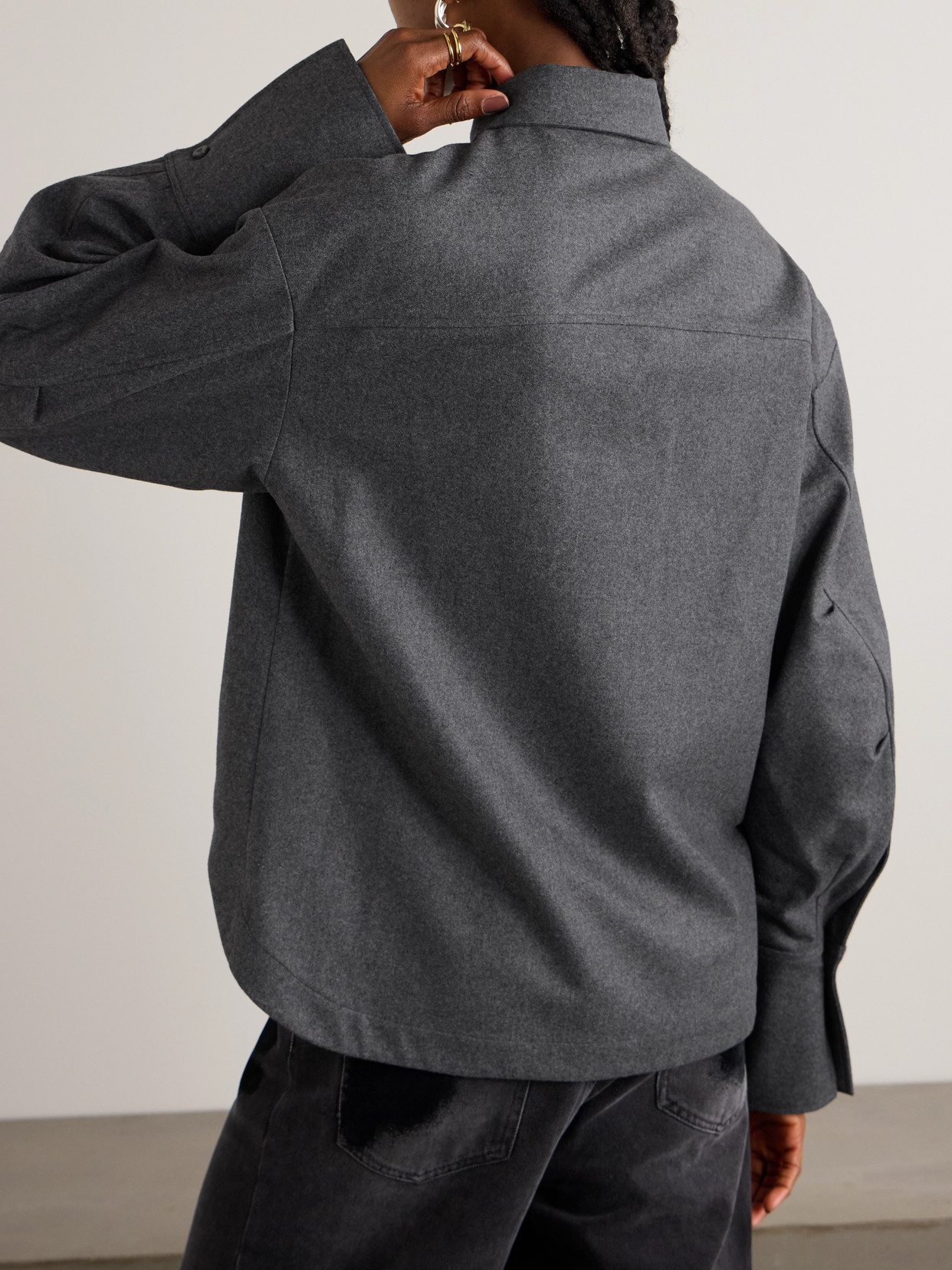 Attico Eliza Asymmetric Wool-blend Shirt In Gray