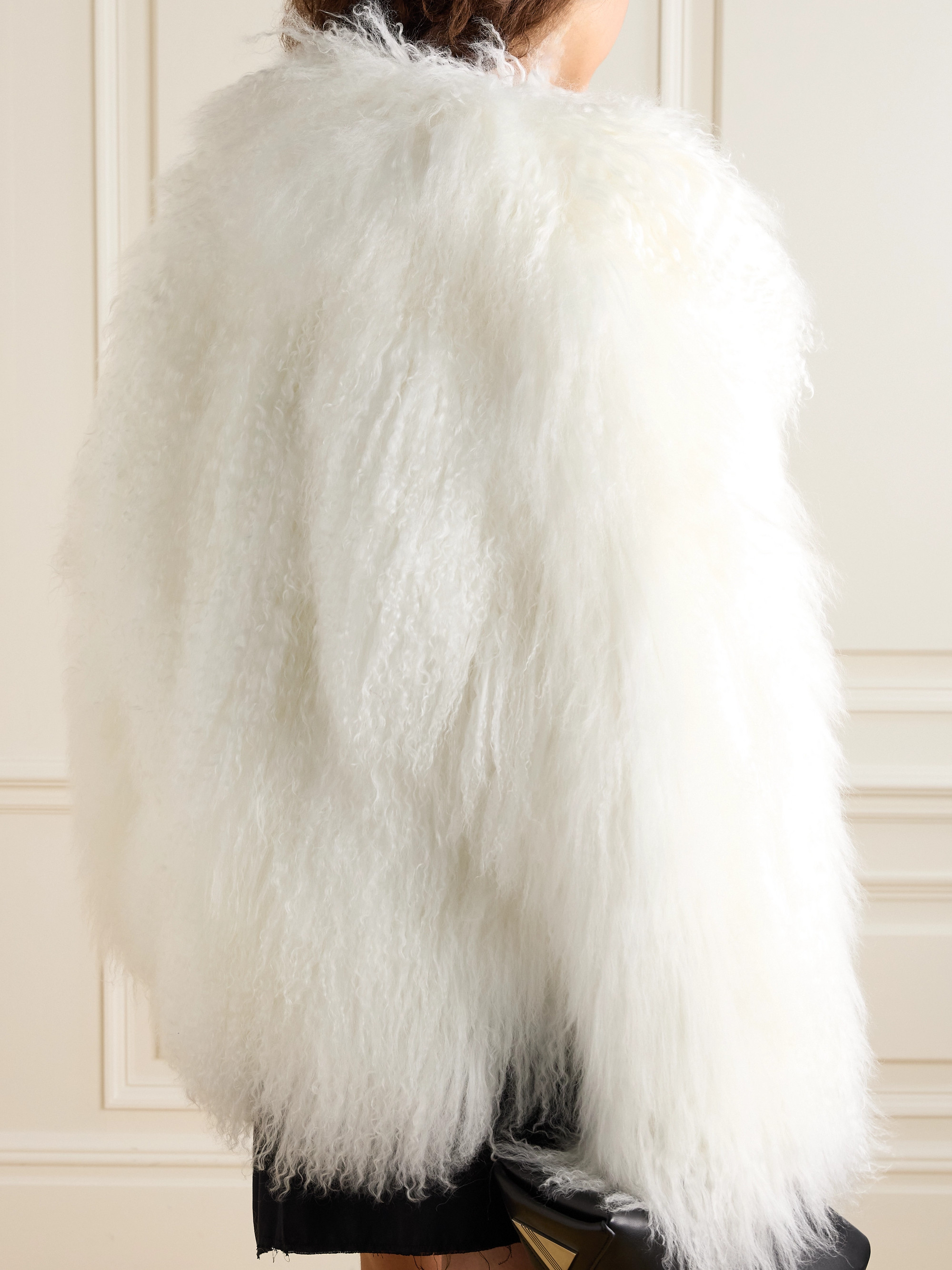 THE ATTICO Cropped shearling coat