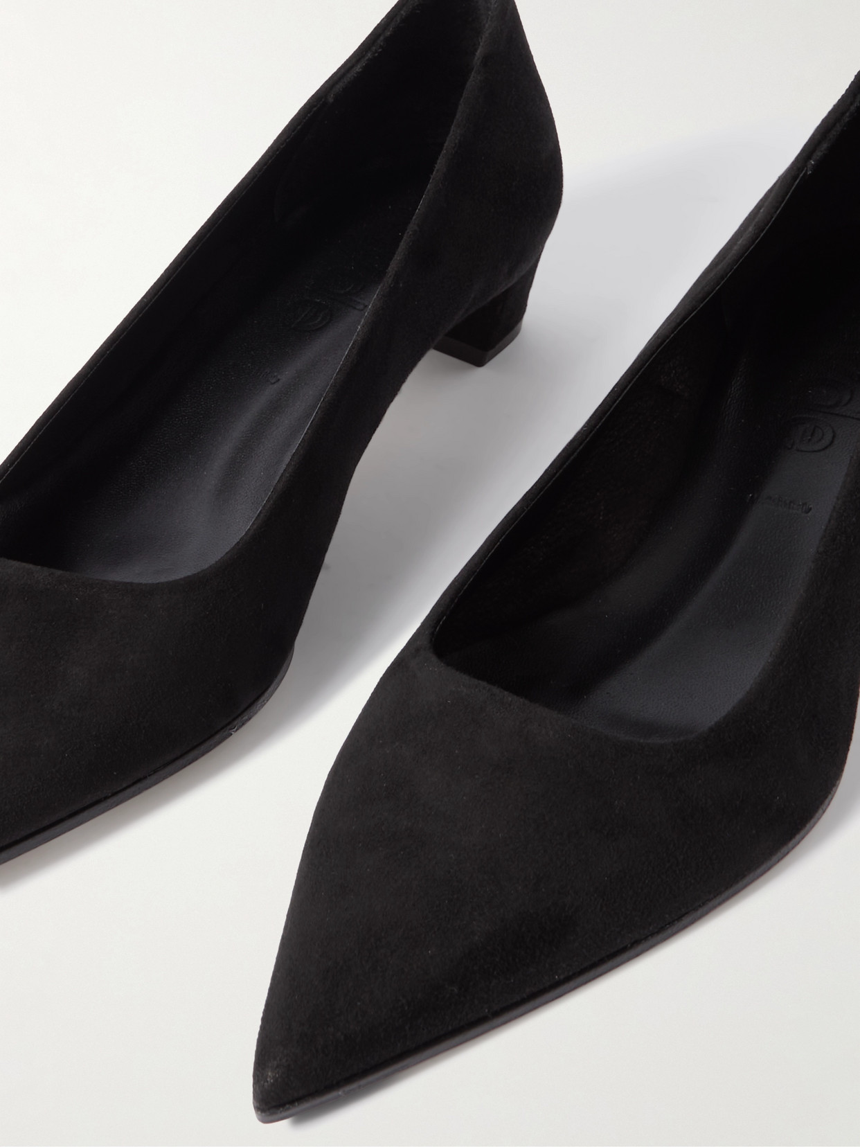 Aeyde Judi Suede Pumps In Black