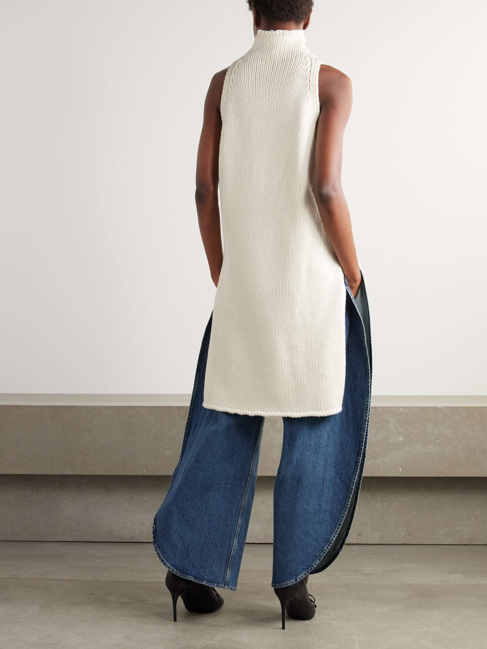 ALAÏA 