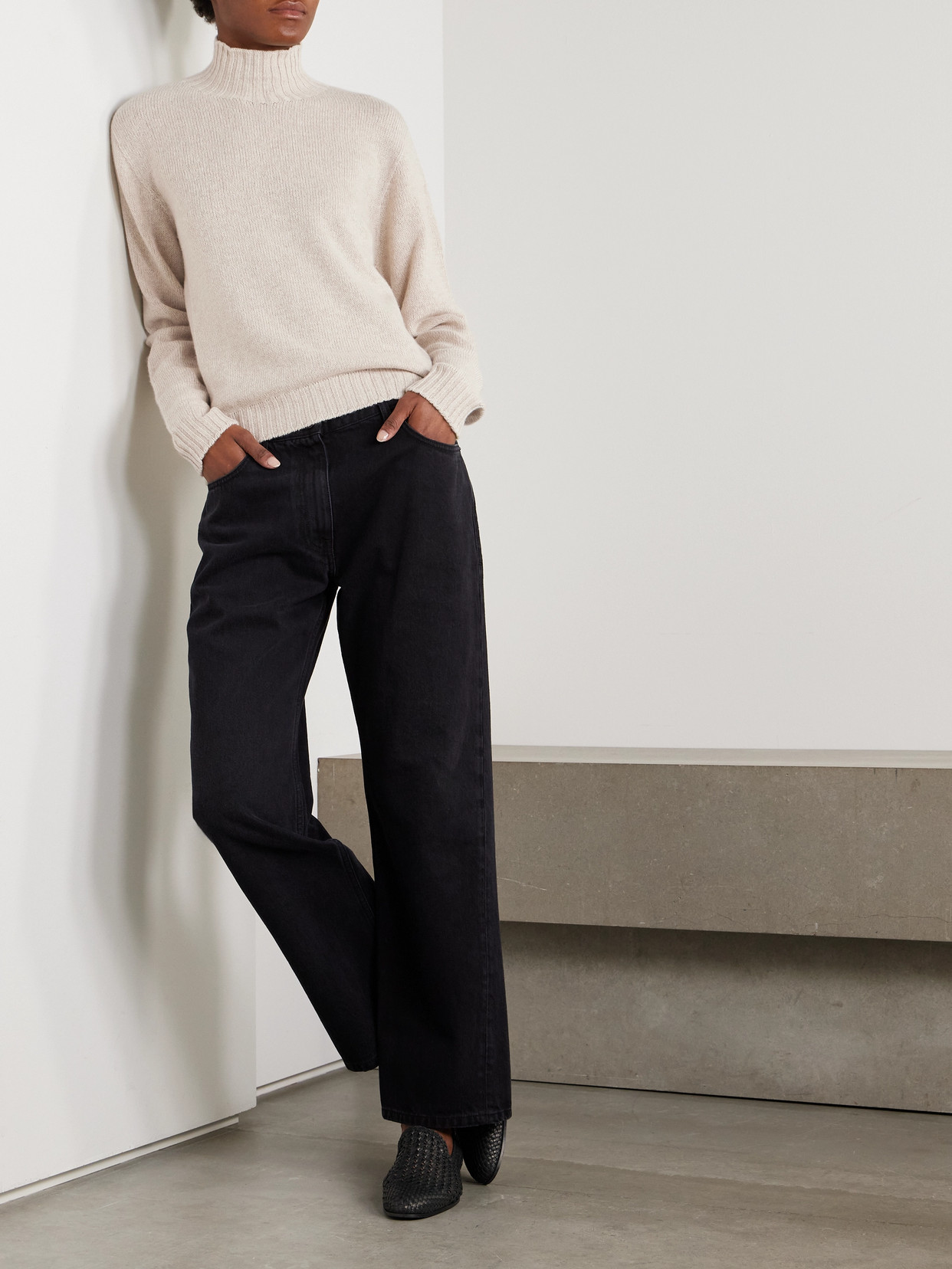 The Row Kensington Cashmere Turtleneck Sweater In Brown