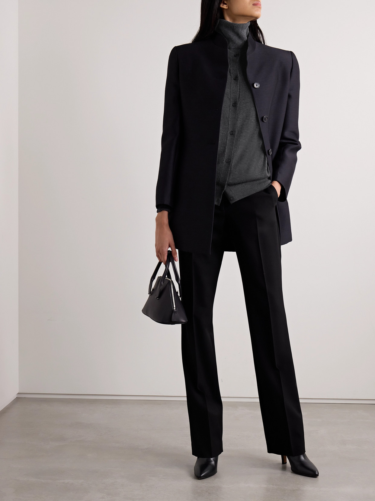 The Row Battersea Cashmere Cardigan In Gray