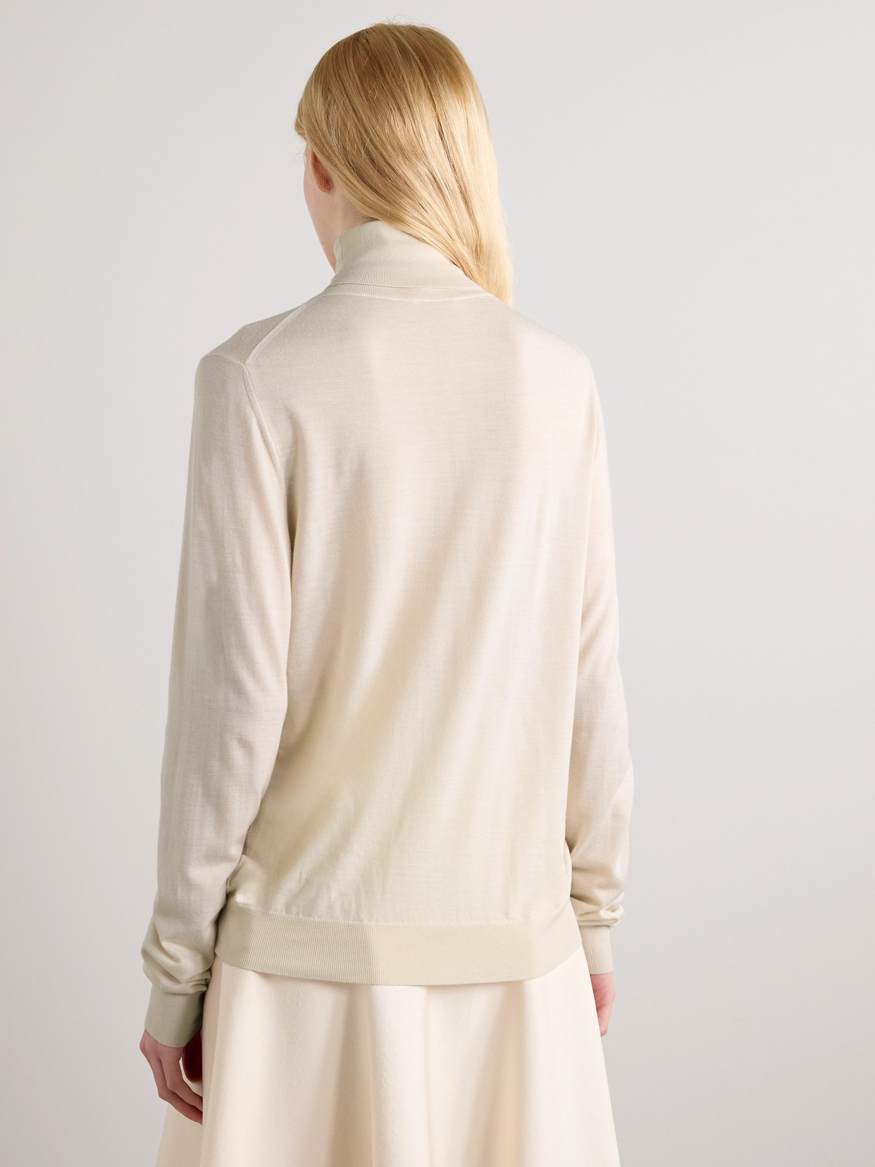 The Row Off-white Heva Turtleneck In Ecru