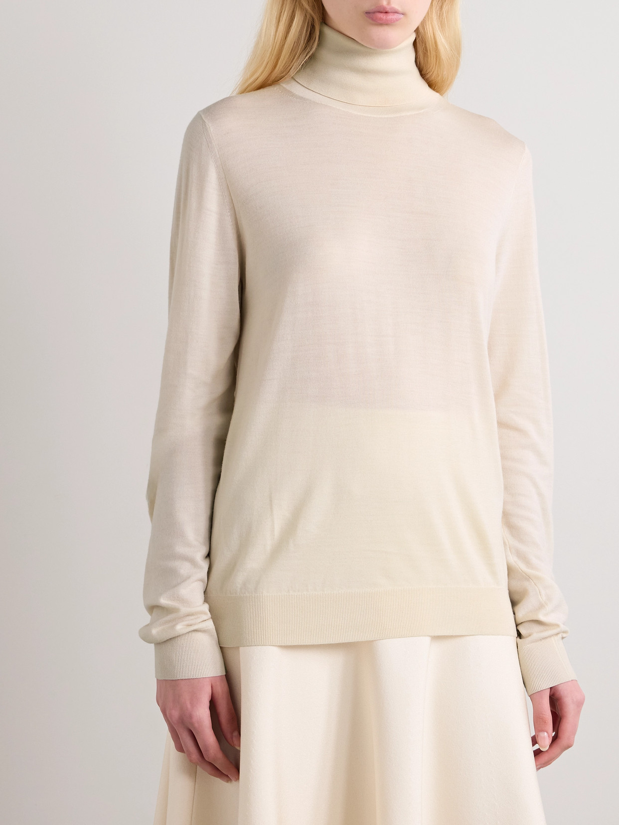 The Row Off-white Heva Turtleneck In Ecru