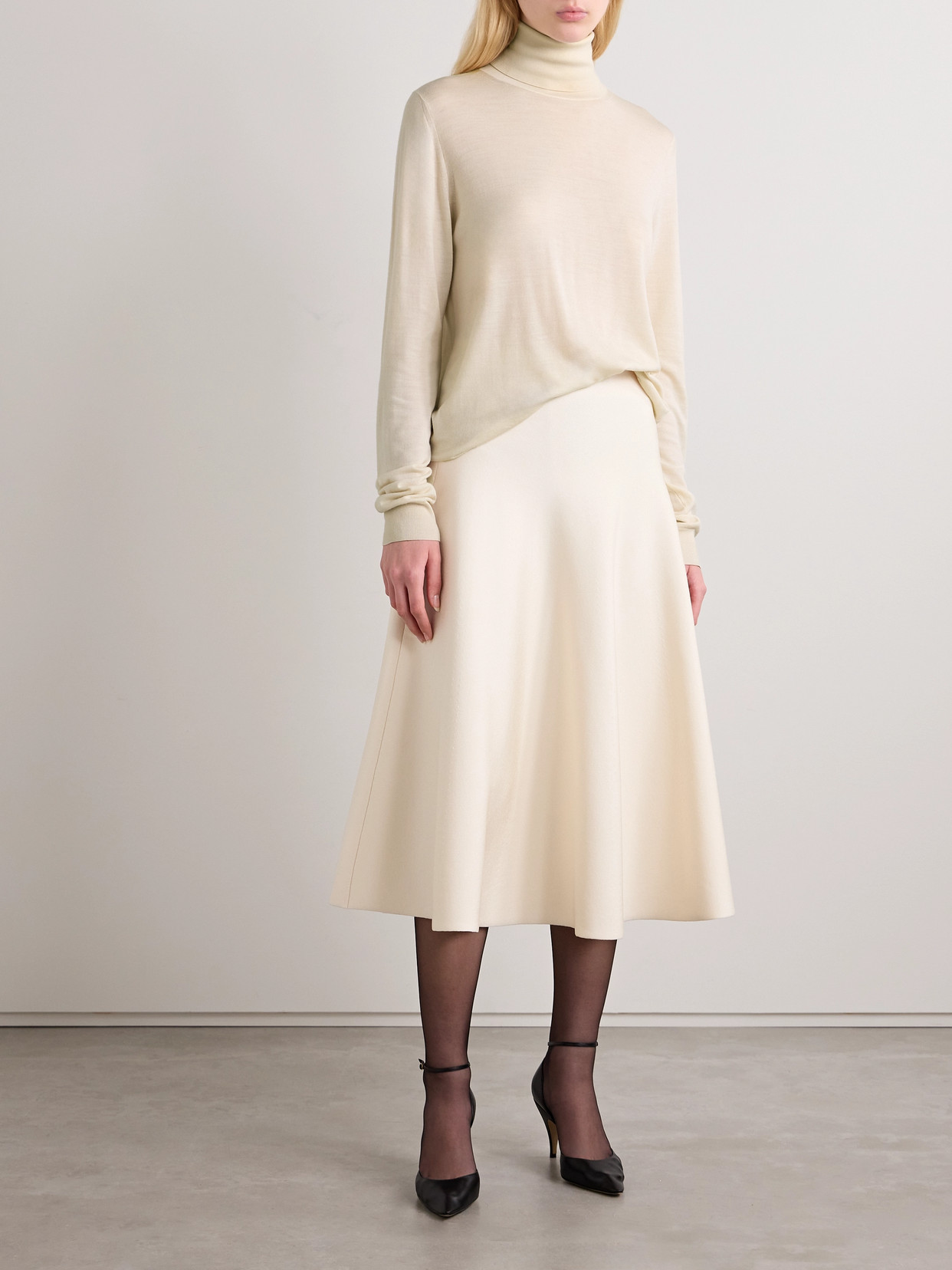 The Row Off-white Heva Turtleneck In Ecru