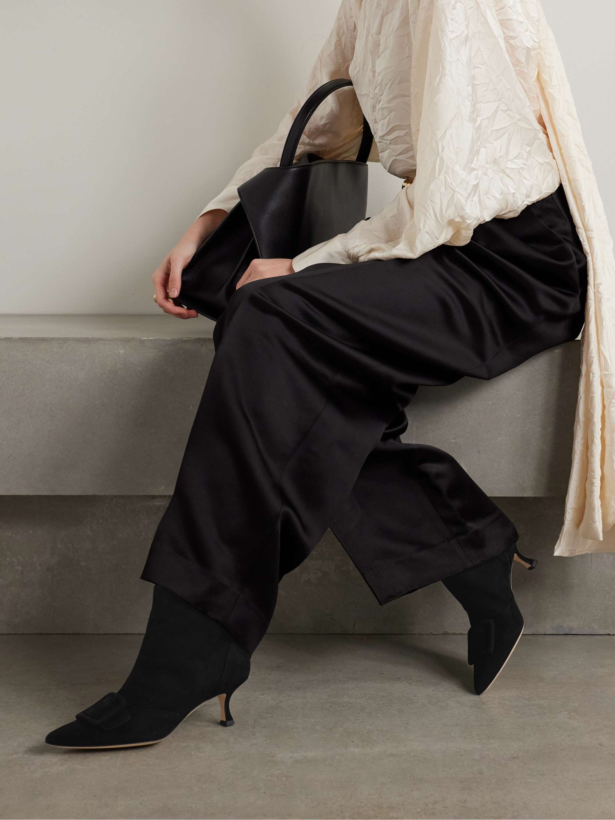 MANOLO BLAHNIK 